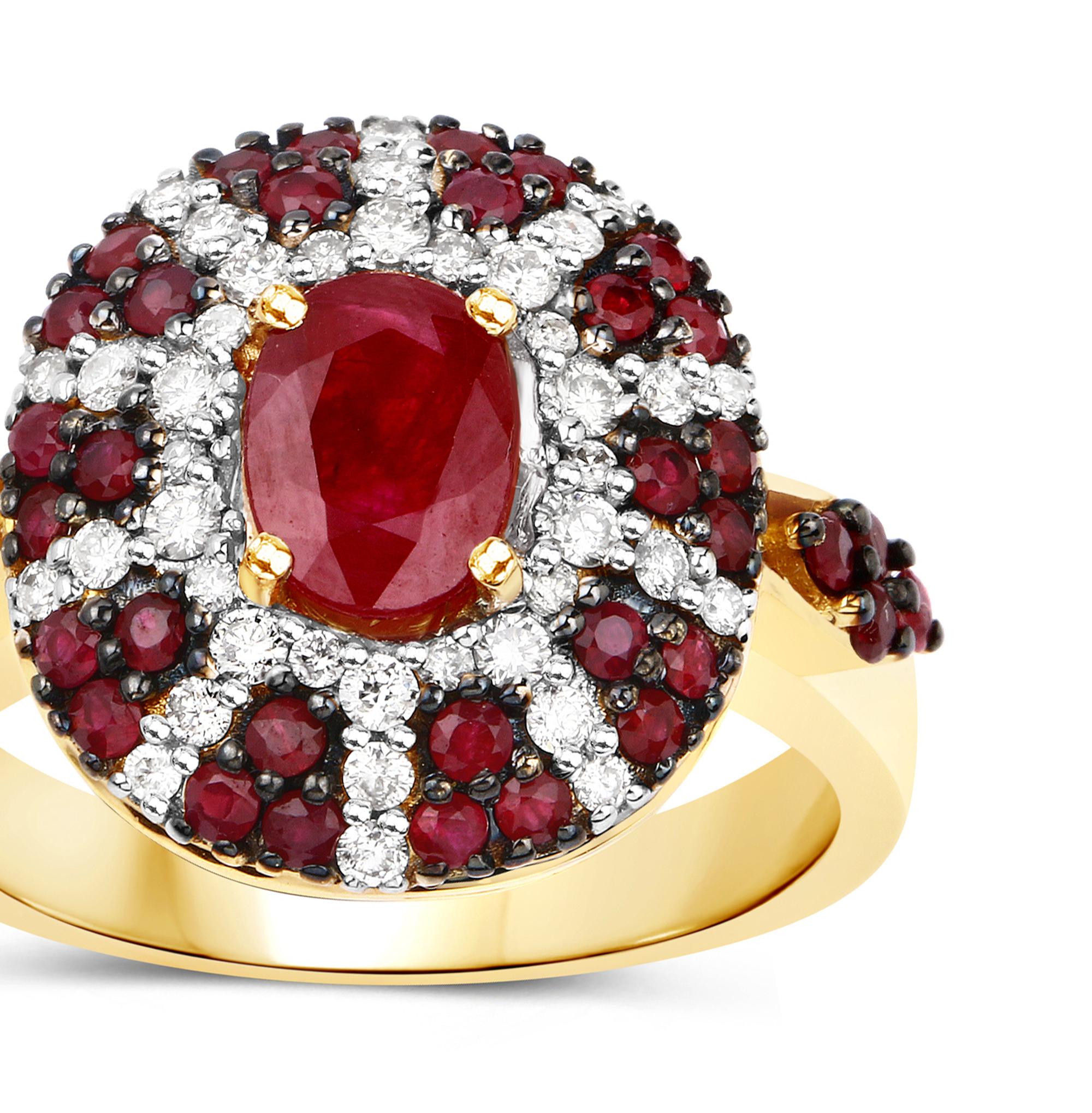 Natural Ruby Cocktail Ring Set With Diamonds 14K Yellow Gold (Ovalschliff) im Angebot