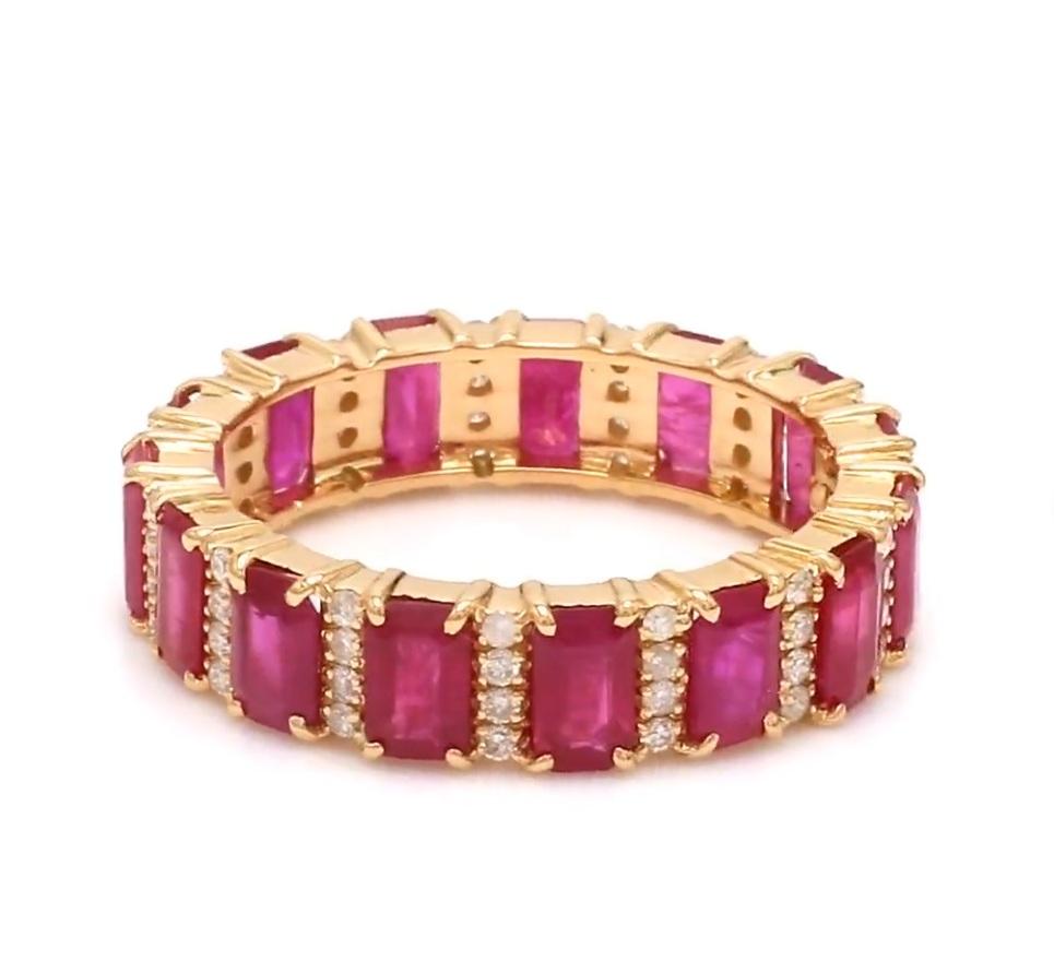 Bague en or 18k avec rubis naturel et diamant en vente 2