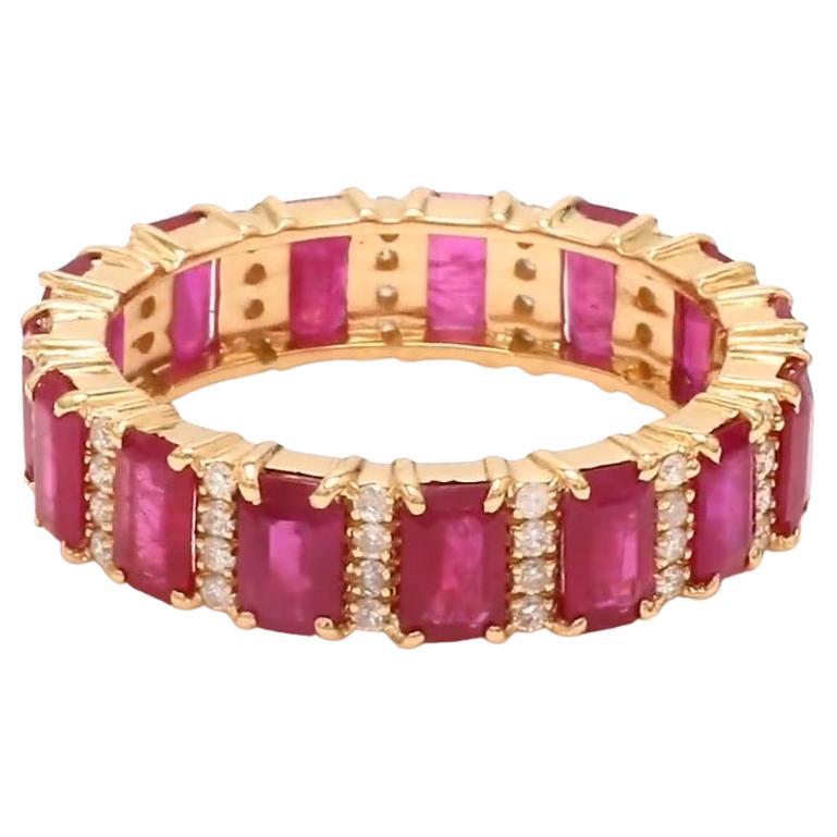 Natural ruby diamond band ring in 18k gold