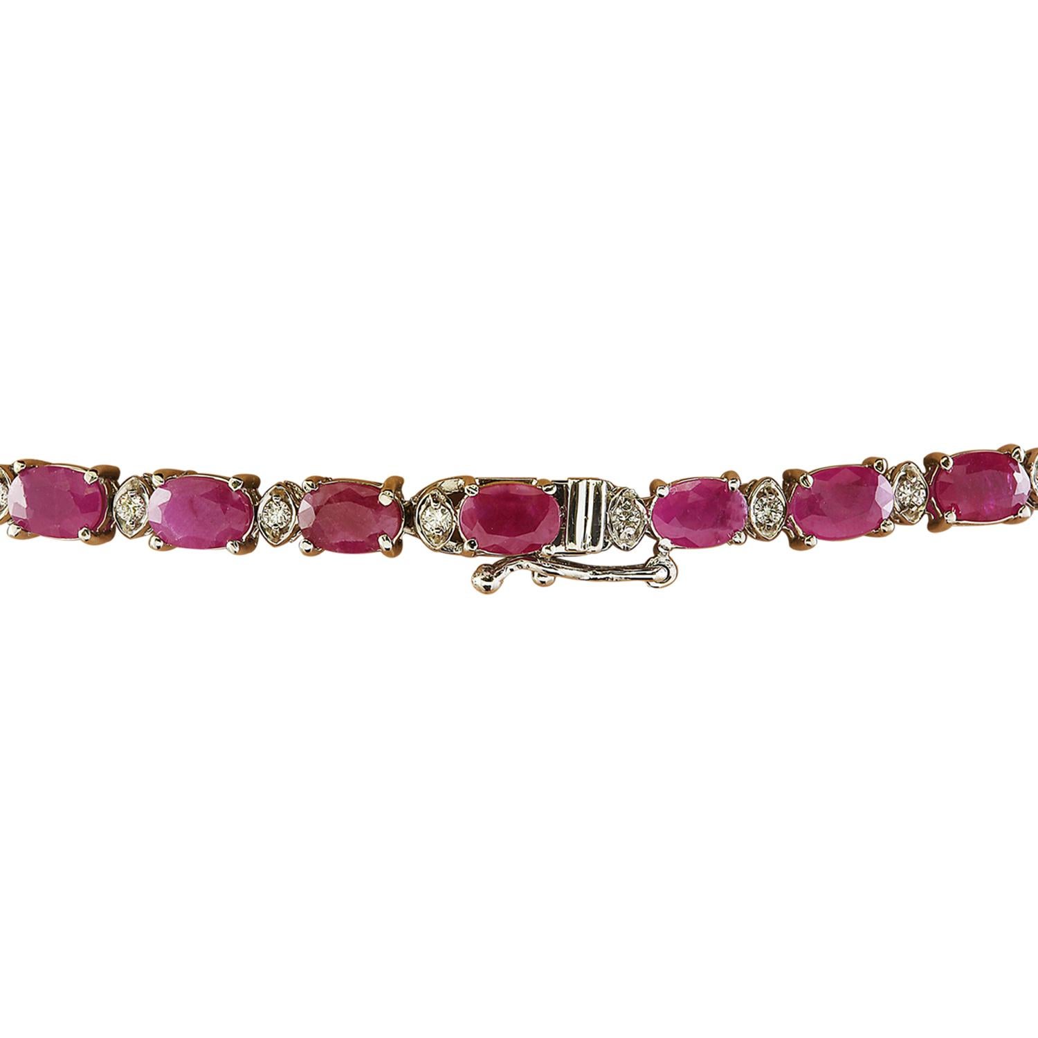 Natural Ruby Diamond Necklace in 14 Karat Solid White Gold  In New Condition For Sale In Los Angeles, CA