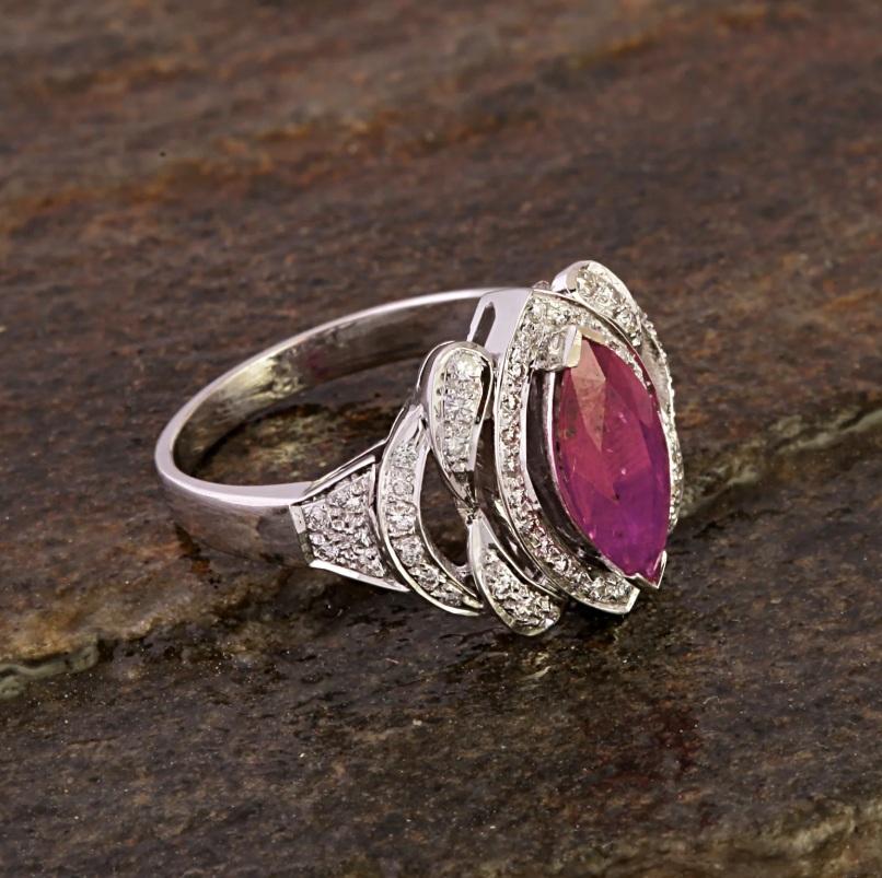 Natürlicher Rubin & Diamant Ring 18K Gold im Zustand „Neu“ im Angebot in jaipur, IN