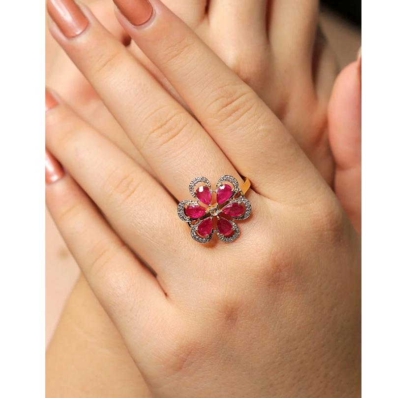 Natural Ruby & Diamond Ring 18K gold For Sale 1