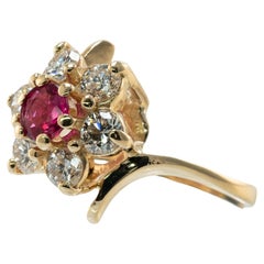 Natural Ruby Diamond Ring 18K Gold Vintage Flower