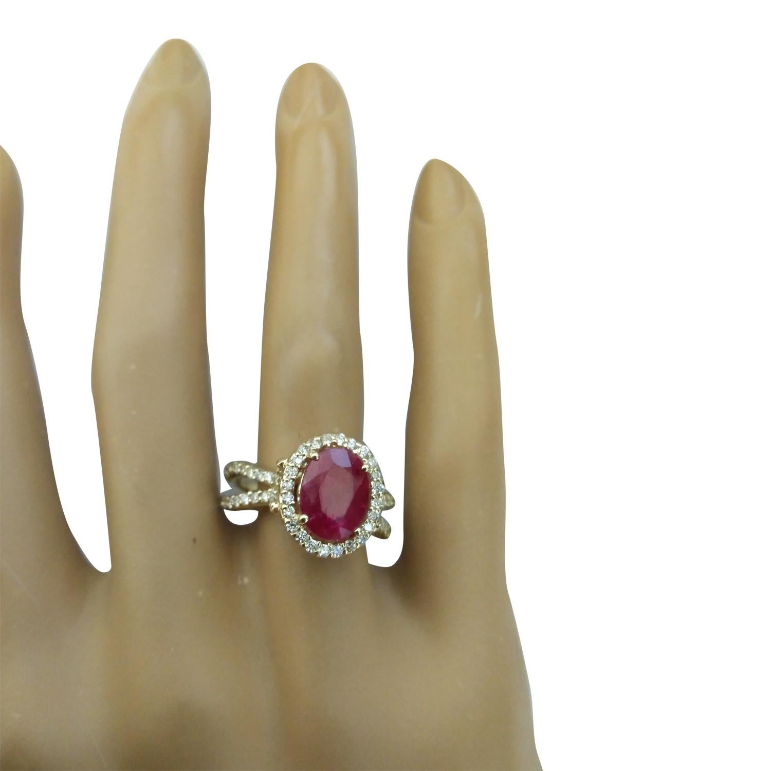 Oval Cut Natural Ruby Diamond Ring In 14 Karat Yellow Gold For Sale
