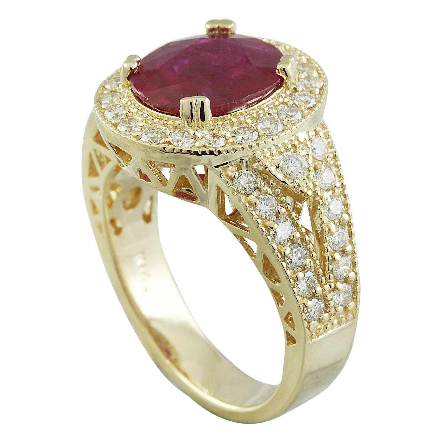Oval Cut Natural Ruby Diamond Ring In 14 Karat Yellow Gold For Sale