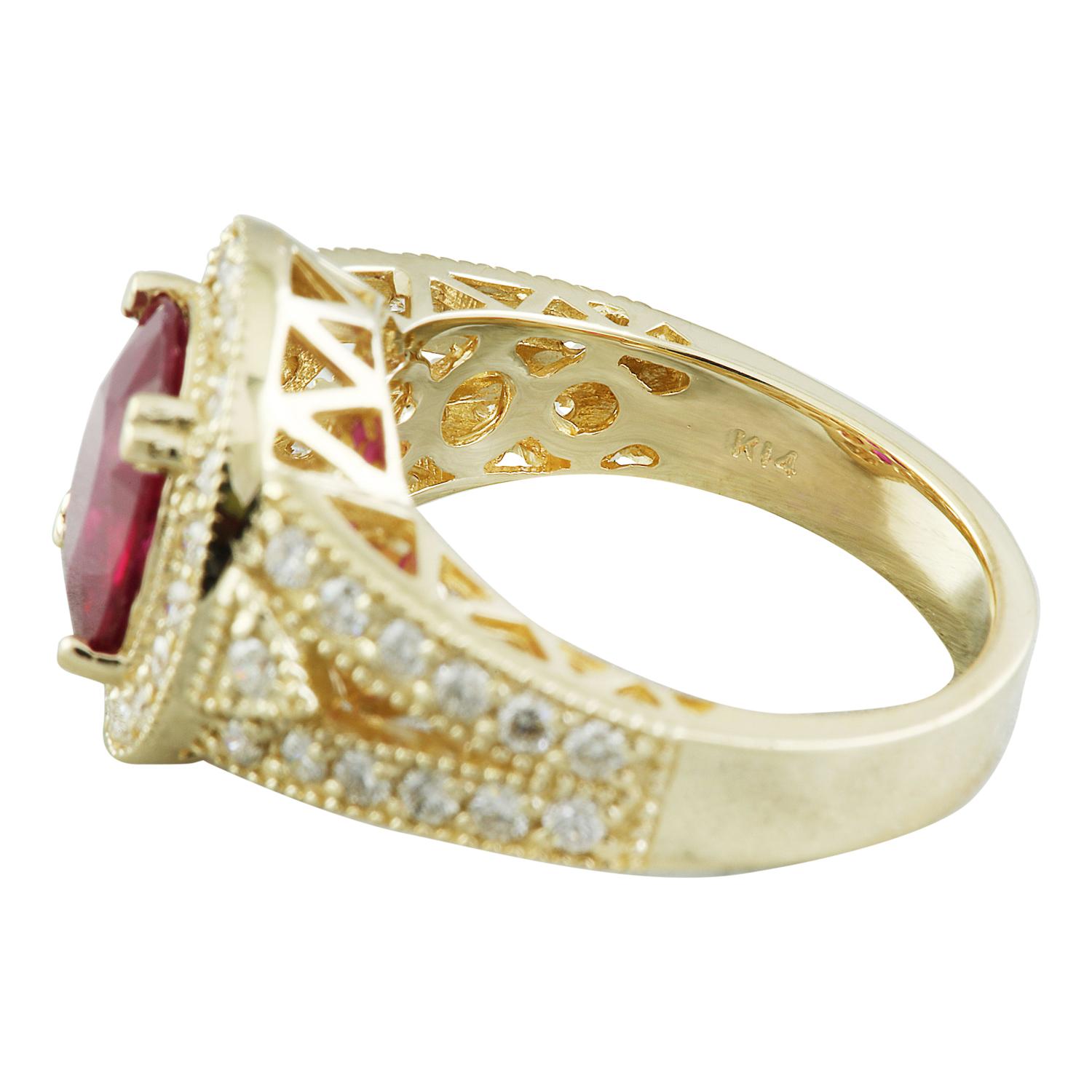 Natural Ruby Diamond Ring In 14 Karat Yellow Gold In New Condition For Sale In Los Angeles, CA
