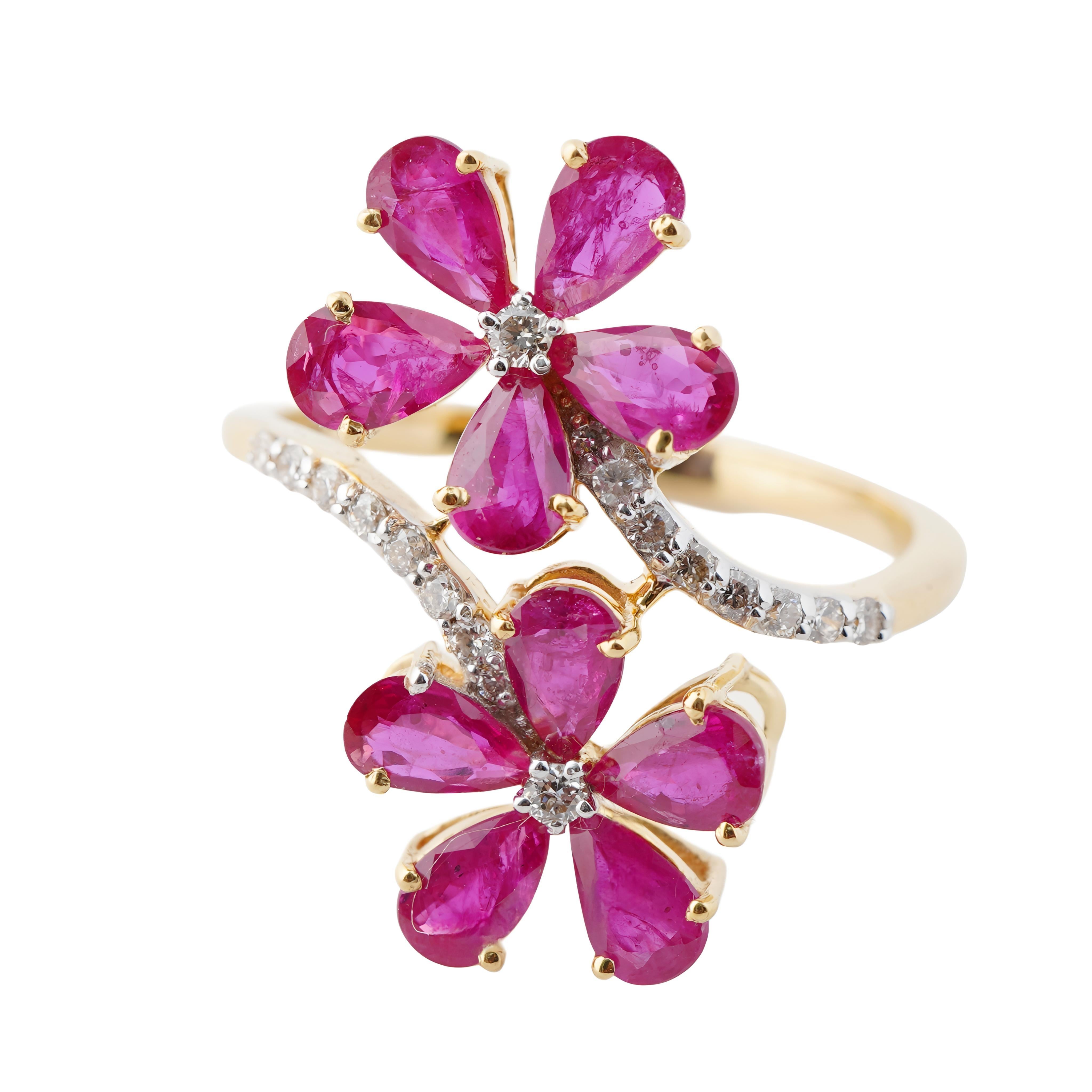 Ring mit natürlichem Rubin und Diamanten aus 14k Gold Damen im Angebot
