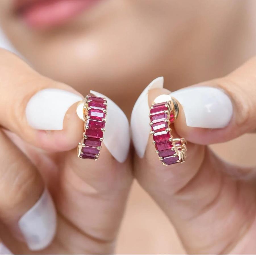Orecchino con rubino Nature in oro 14k In condizioni Nuovo in vendita a jaipur, IN