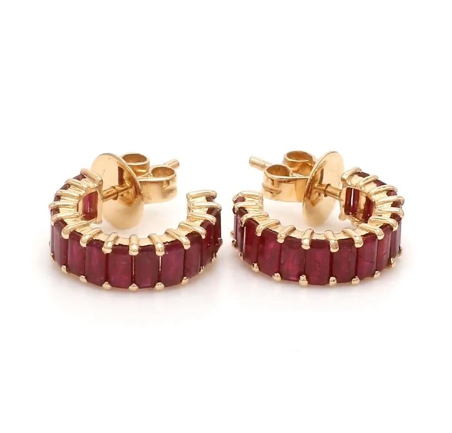Orecchino con rubino Nature in oro 14k in vendita 1