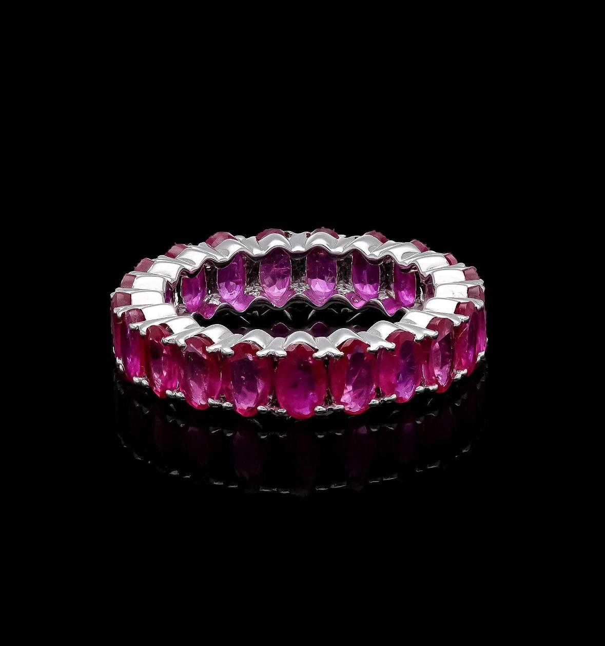 Stone : Ruby 

❋ Ruby Weight : 5.83 Cts. Approx.

❋ Stone Size : 3x5 MM Approx. (± 0.20 MM)

❋ Stone Shape : Oval Cut

❋ Stone Color : As Shown In Picture

❋ Stone Type : Natural


METAL DETAILS :

===============


❋ Metal Purity : Solid 18K Gold