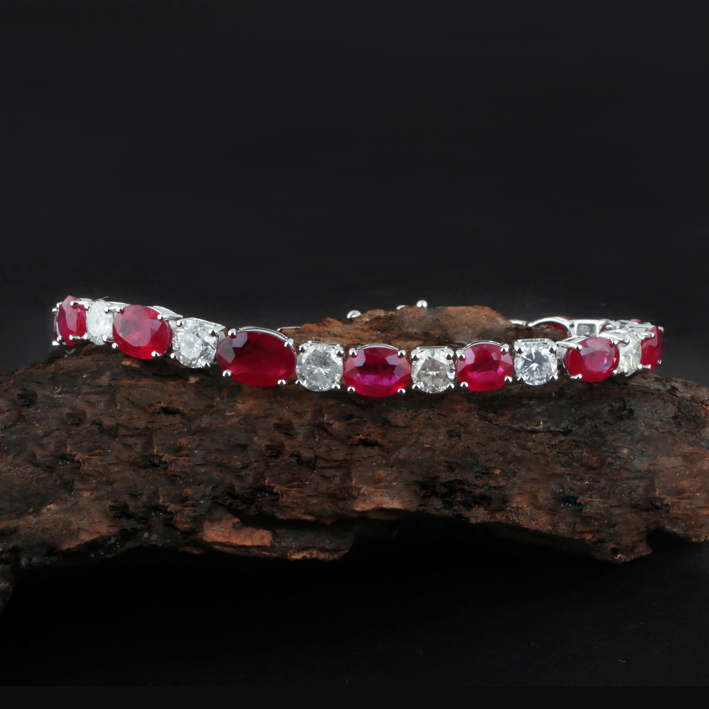 Round Cut Natural Ruby Gemstone Bracelet Diamond 14 Karat White Gold Handmade Fine Jewelry For Sale