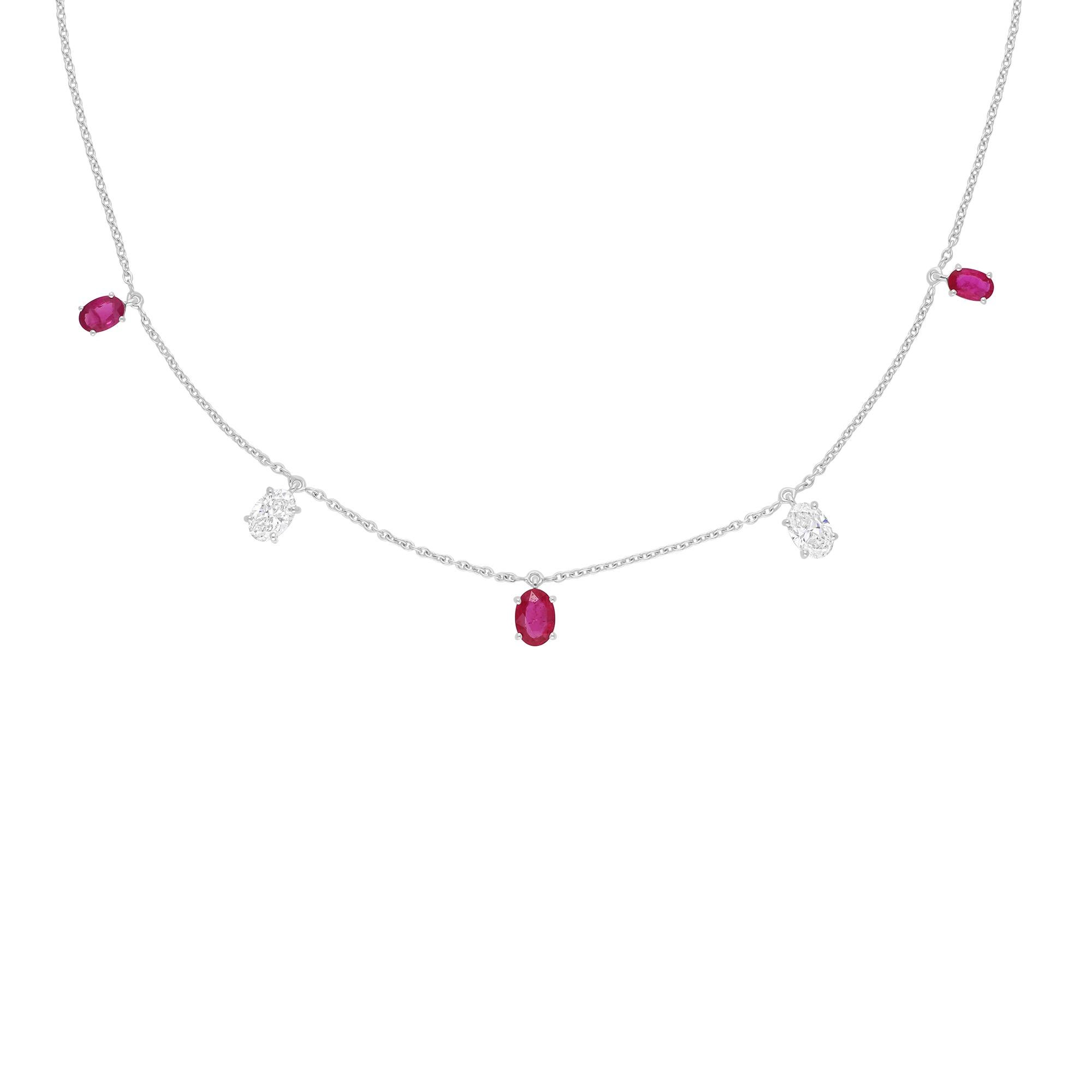 Fundido en oro de 18 quilates, este exquisito collar está engastado con una gema de rubí de 1,67 quilates y 1,45 quilates de brillantes diamantes.

SIGUE LA TIENDA DE SPECTRUM JEWELS para ver la última colección y piezas exclusivas. Spectrum Jewels