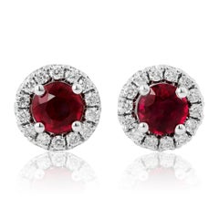 Boucles d'oreilles en or blanc 14 carats serties de diamants et de rubis naturels 0,54 carat