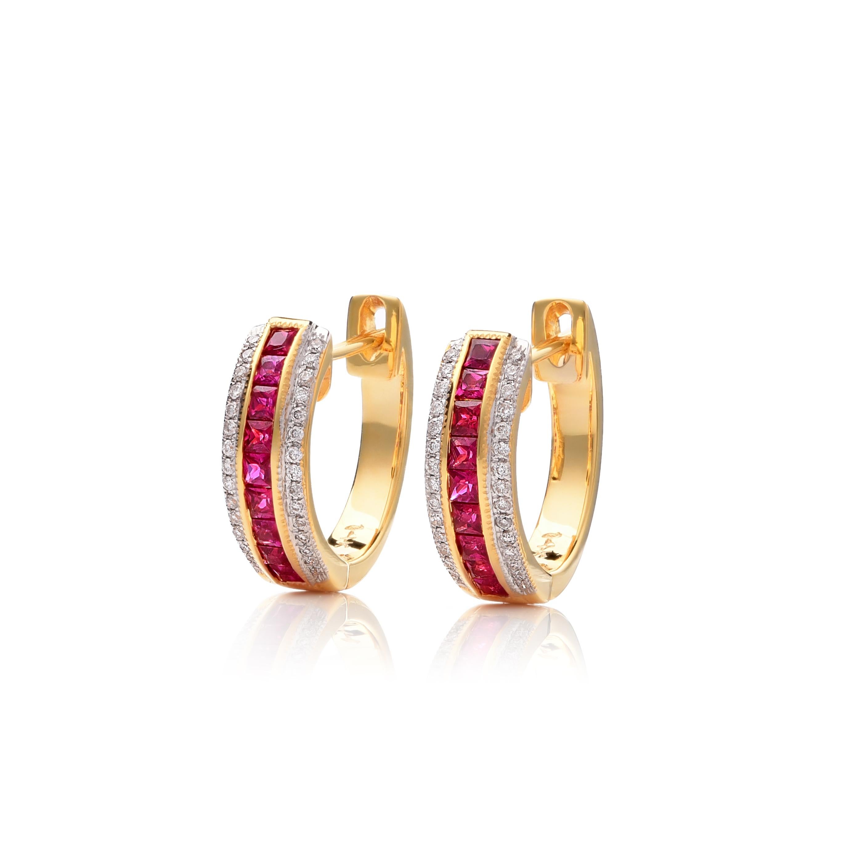 Taille princesse Boucles d'oreilles en or jaune 14 carats serties de pierres précieuses de rubis naturel de 0,63 carat en vente