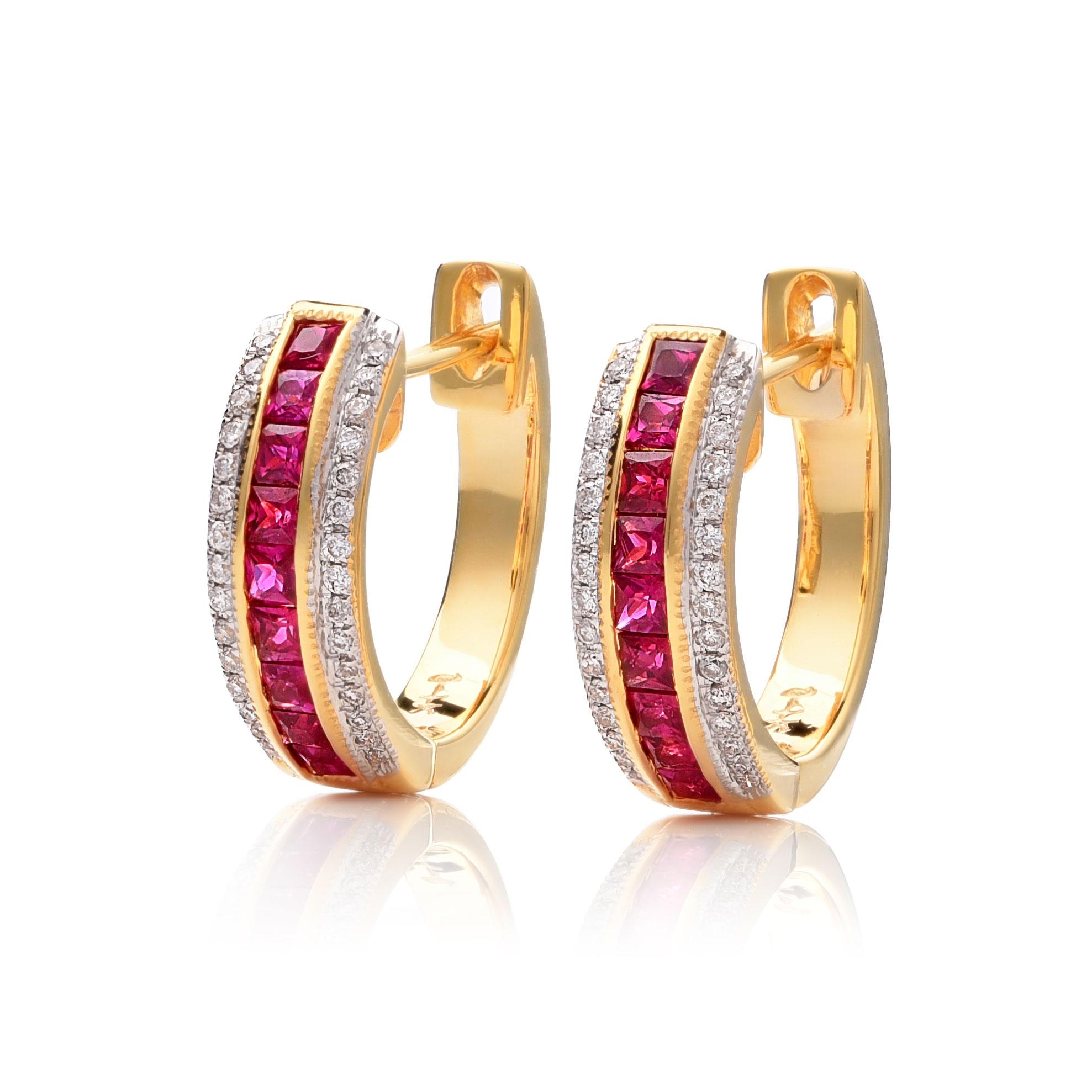 Taille princesse Boucles d'oreilles en or jaune 14 carats serties de pierres précieuses de rubis naturel de 0,63 carat en vente