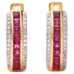 Natürliche Rubin-Edelsteine 0,63 Karat in 14K Gelbgold-Ohrringe mit Diamanten gefasst