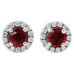 Natürliche Rubin-Edelsteine 0,90 Karat in 14K Weißgold-Ohrringe mit Diamanten gefasst