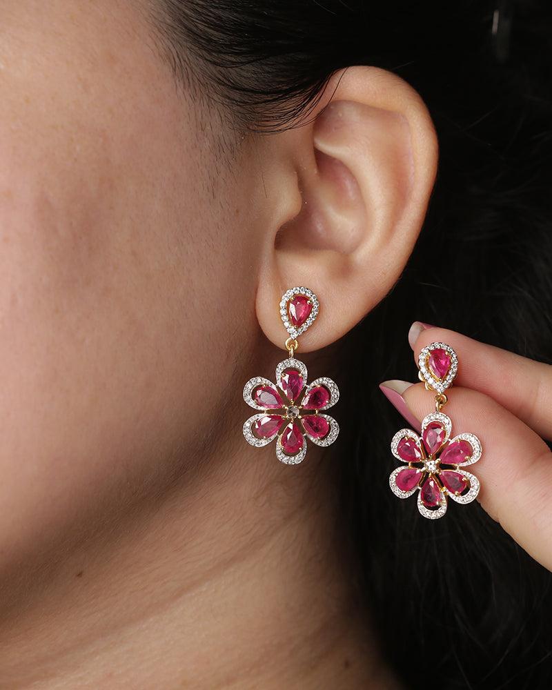 Orecchini in oro con rubino naturale 14K In condizioni Nuovo in vendita a jaipur, IN