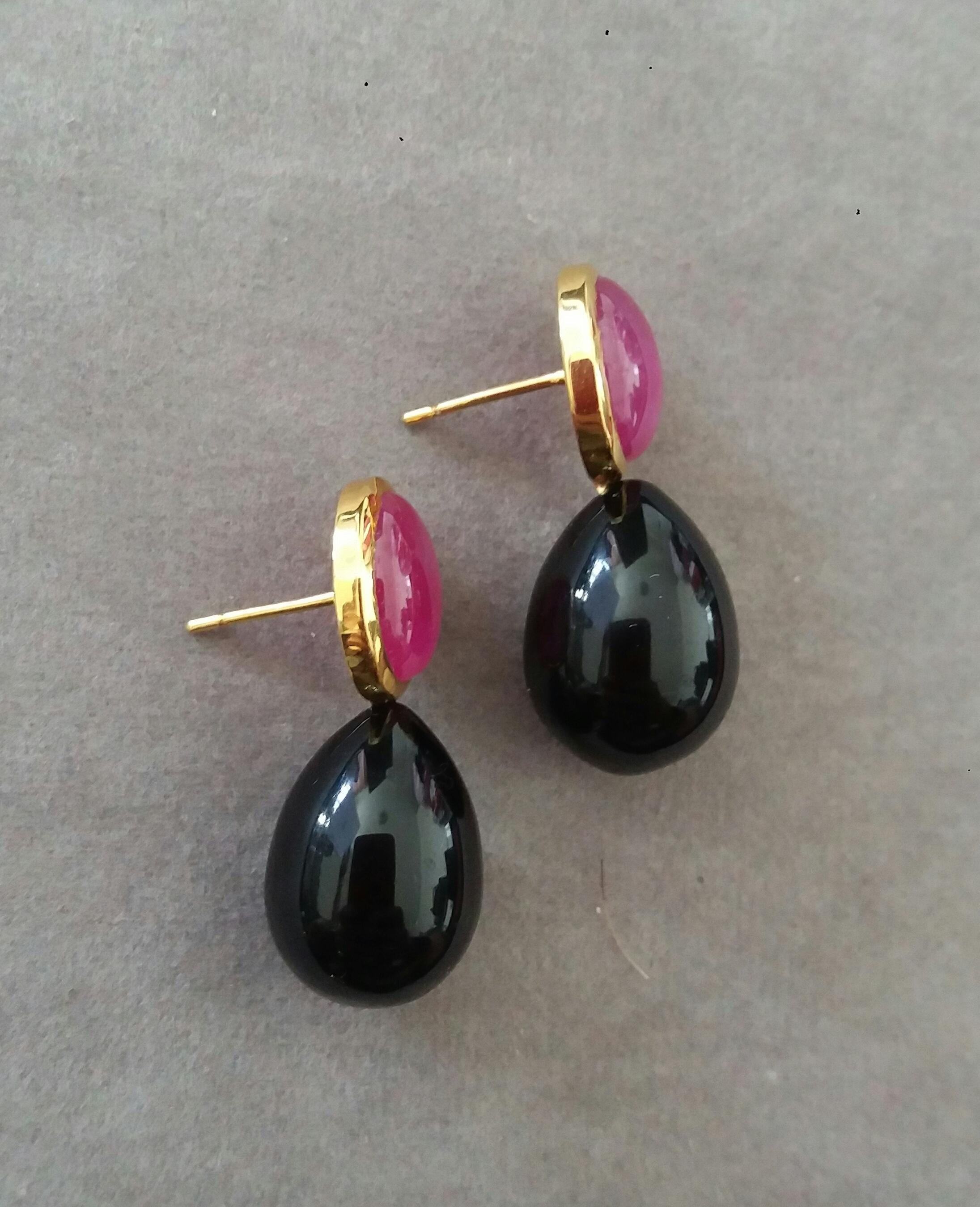 Women's Natural Ruby Oval Cabochons 14 Karat Gold Bezel Black Onyx Round Drops Earrings For Sale