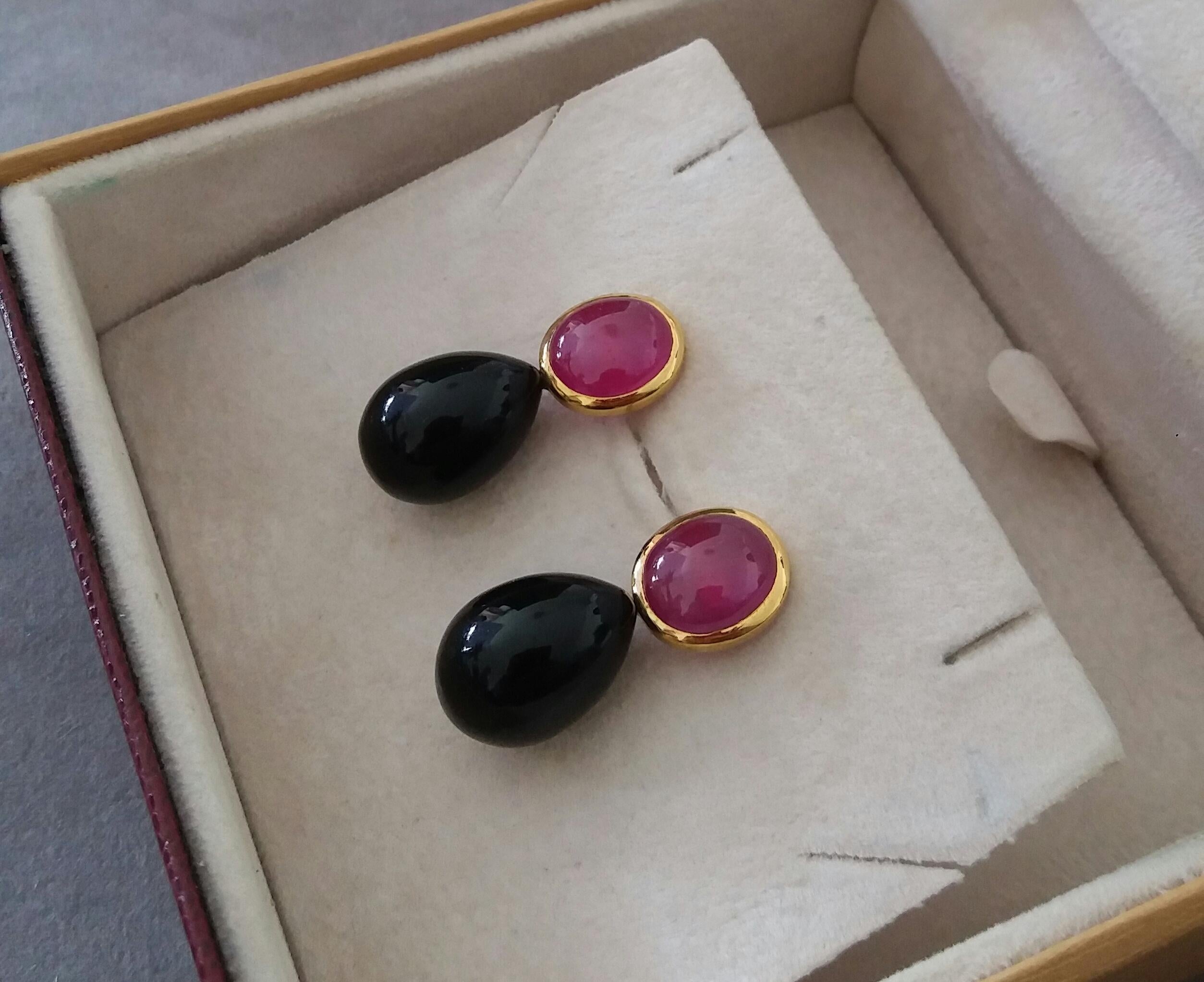 Natural Ruby Oval Cabochons 14 Karat Gold Bezel Black Onyx Round Drops Earrings For Sale 2