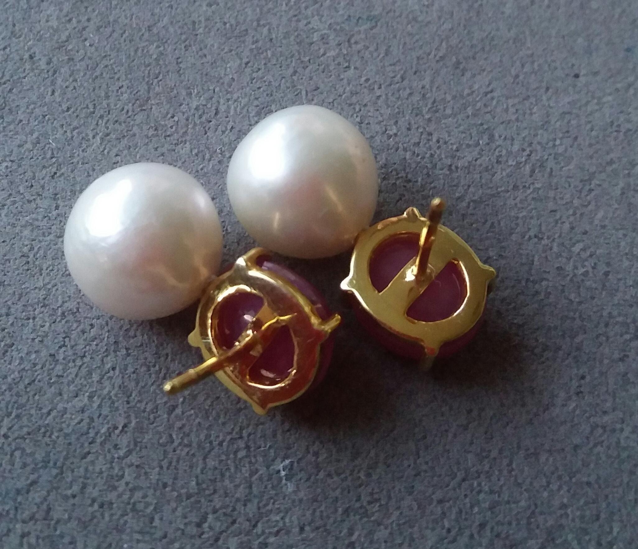 Natural Ruby Oval Cabochons Baroque White Pearls 14 Karat Yellow Gold Earring For Sale 2