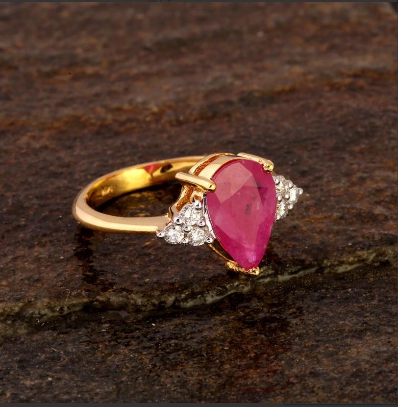 Natural Ruby ring 14K gold In condizioni Nuovo in vendita a jaipur, IN