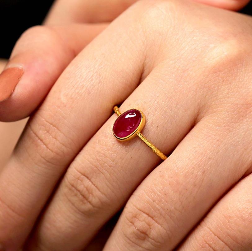 This ring is made with 18K yellow gold. It is handmade textured and a beautiful addition to any collection.

Specifications:

Dimensions: Ring Size- 7.25, Width- 10*8 mm
Gross Weight: 1.670 gms
Gold Weight: 1.464 gms
Gold Purity: 18K yellow