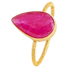 Natural ruby ring in 18k gold