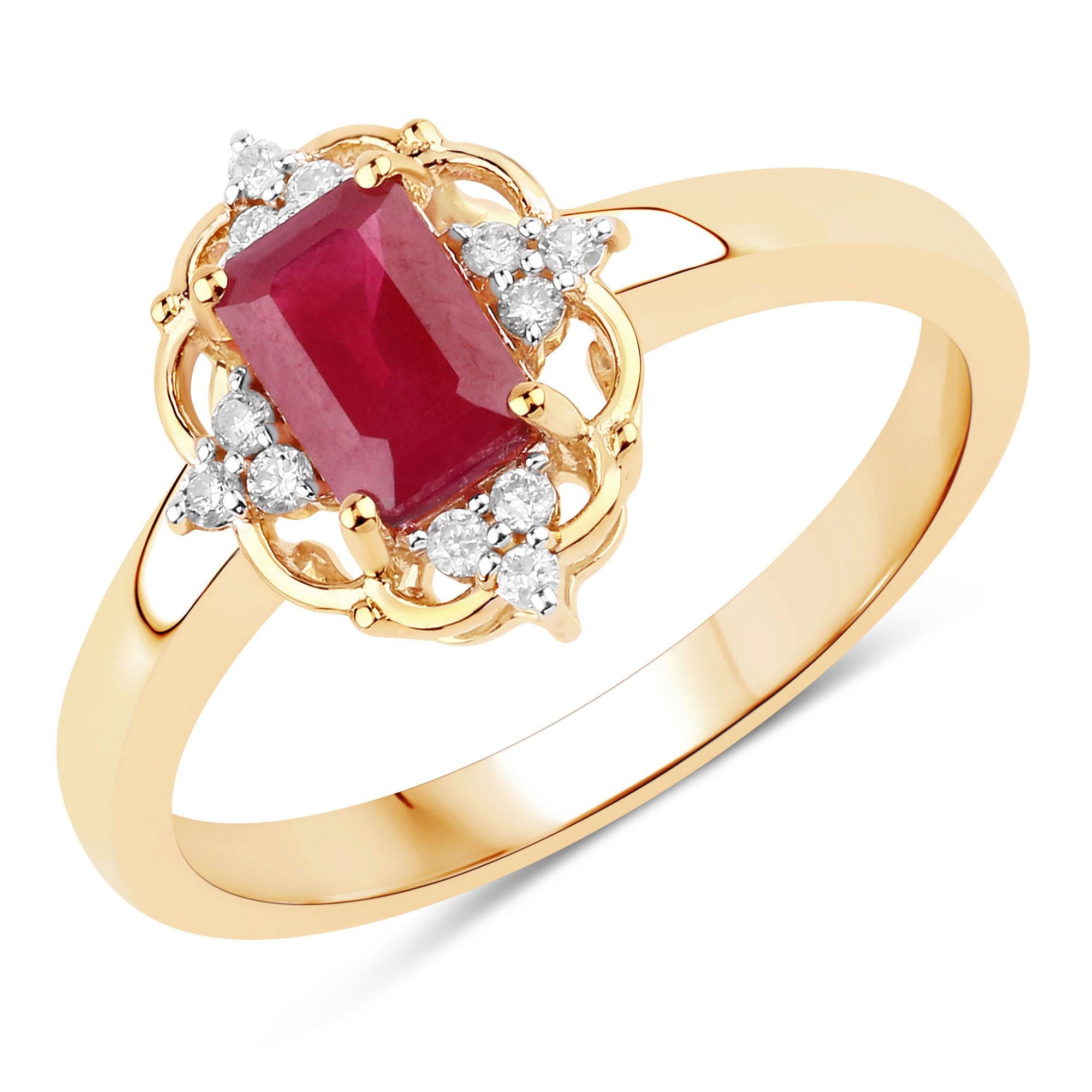 Contemporary Natural Ruby Ring With Diamonds 14K Yellow Gold For Sale