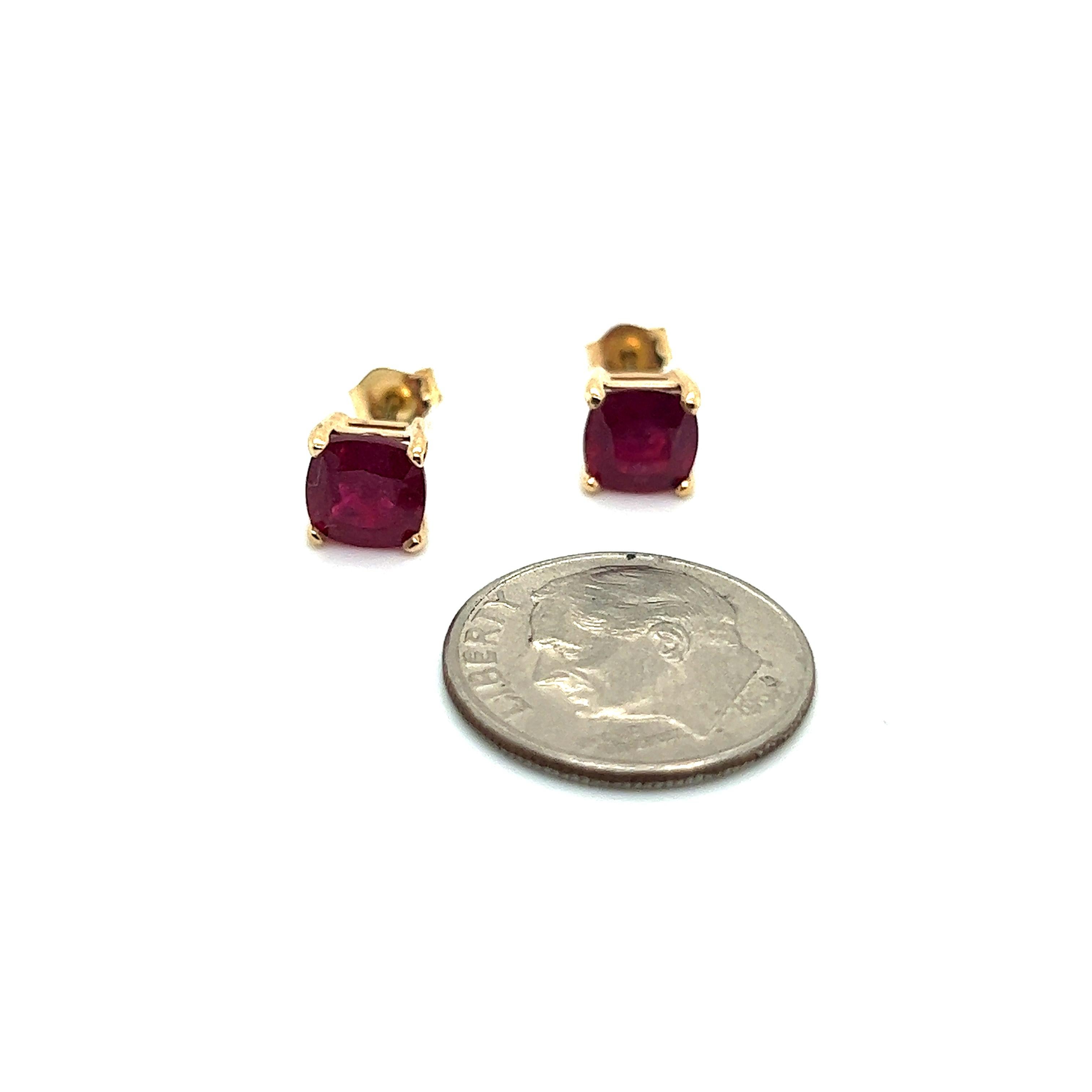 Natural Ruby Stud Earrings 14k Yellow Gold 3.15 TW Certified  In Good Condition For Sale In Brooklyn, NY