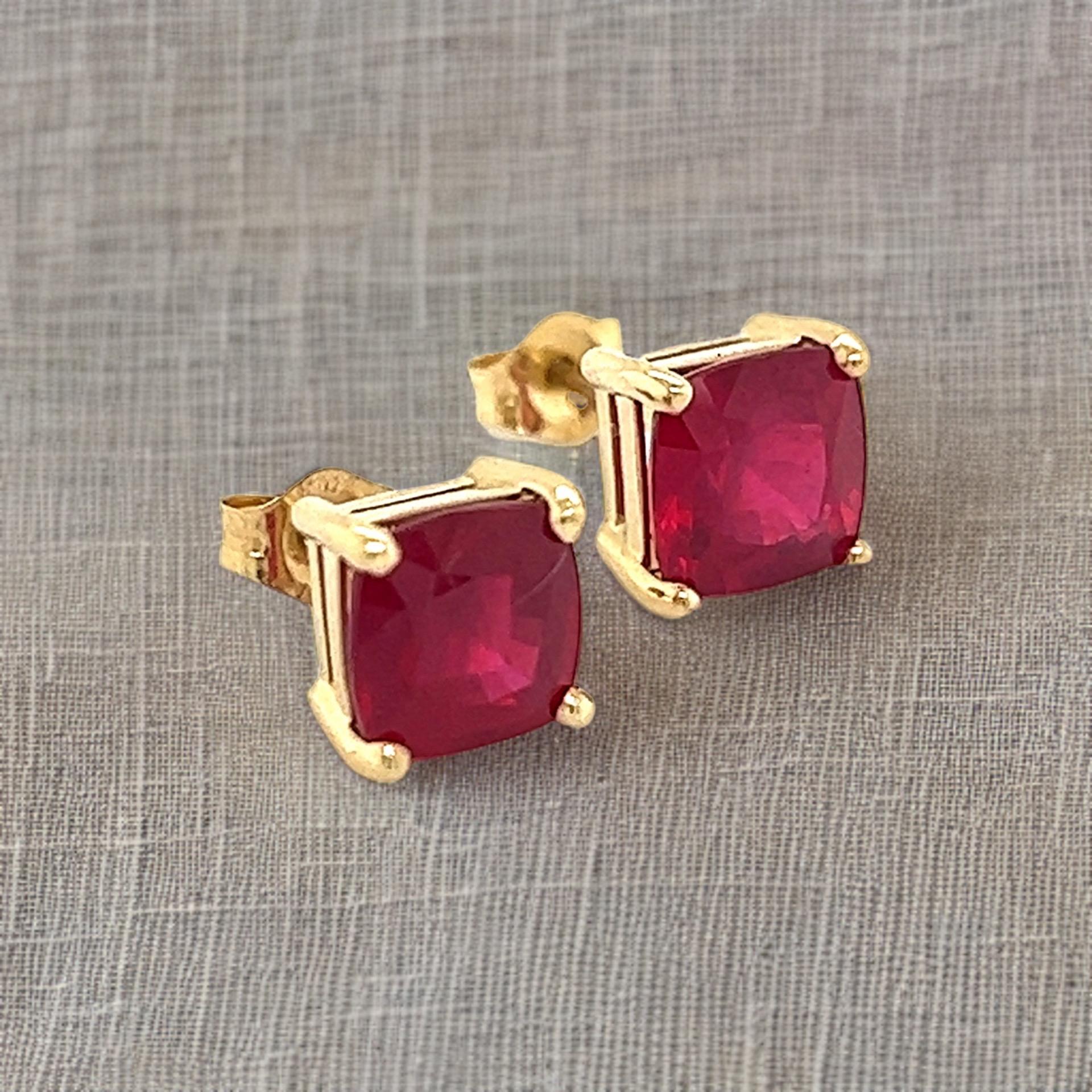 Natural Ruby Stud Earrings 14k Yellow Gold 3.15 TW Certified  For Sale 4