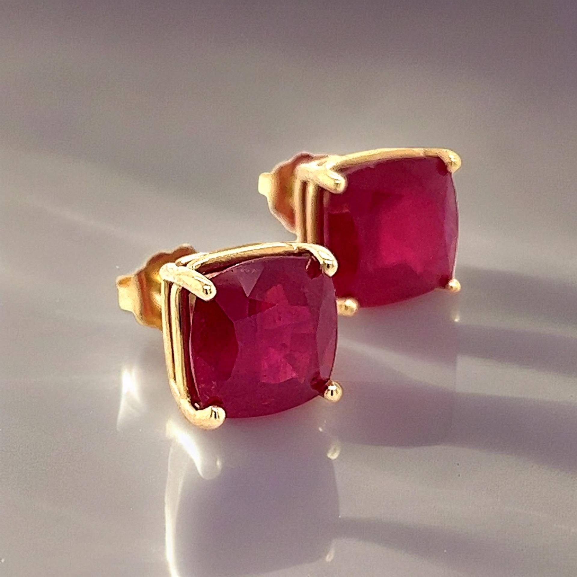 Natural Ruby Stud Earrings 14k Yellow Gold 9.10 TW Certified In Good Condition In Brooklyn, NY