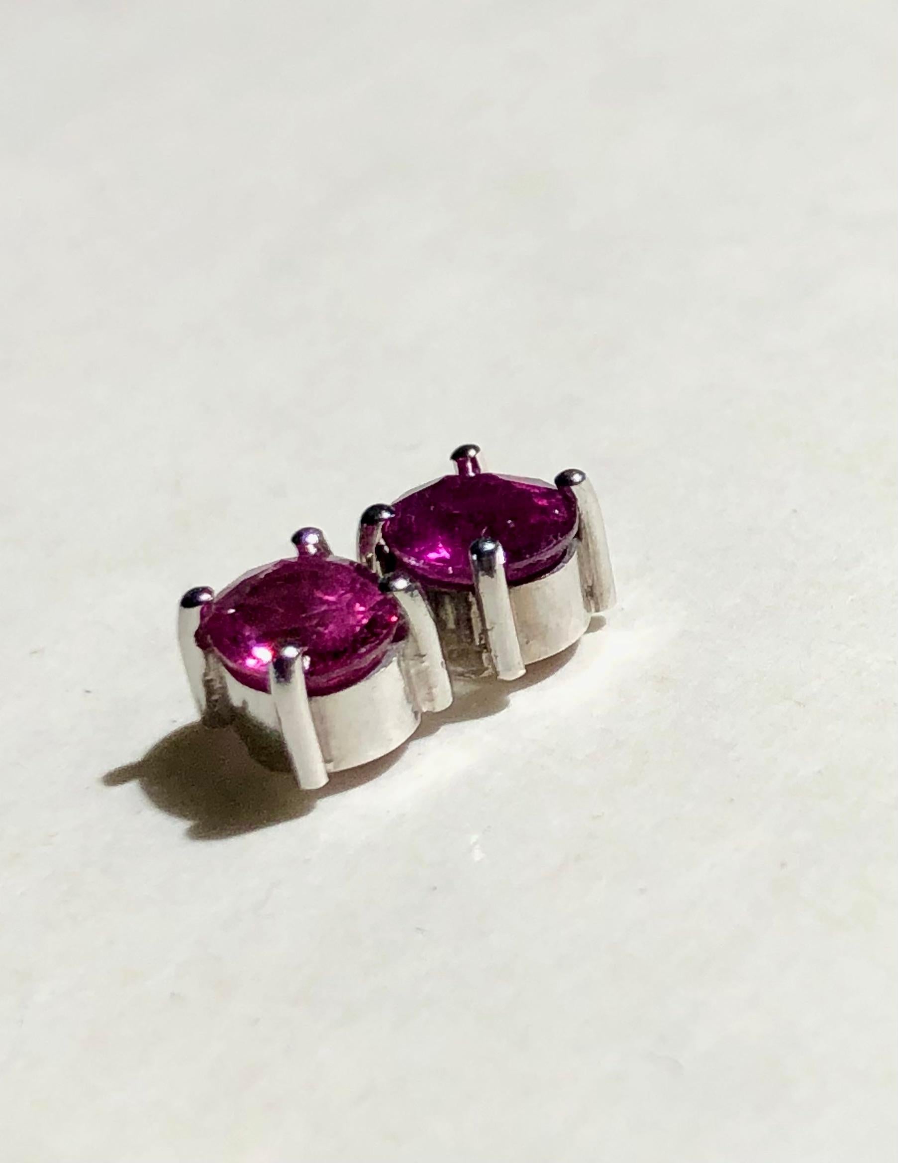 2.00 Carat Natural Ruby Stud Earrings Estate 18K White Gold For Sale 5