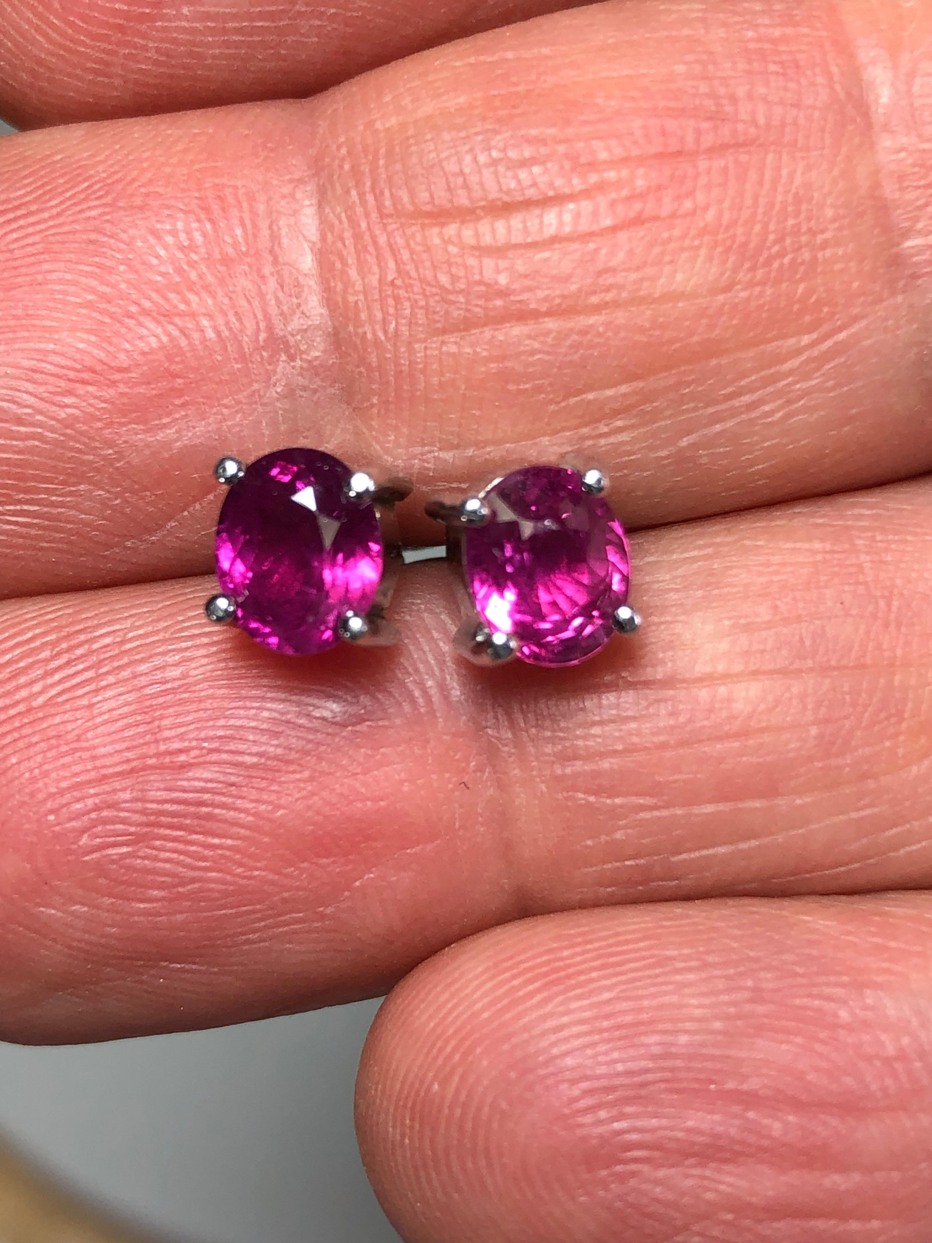 2.00 Carat Natural Ruby Stud Earrings Estate 18K White Gold For Sale 6