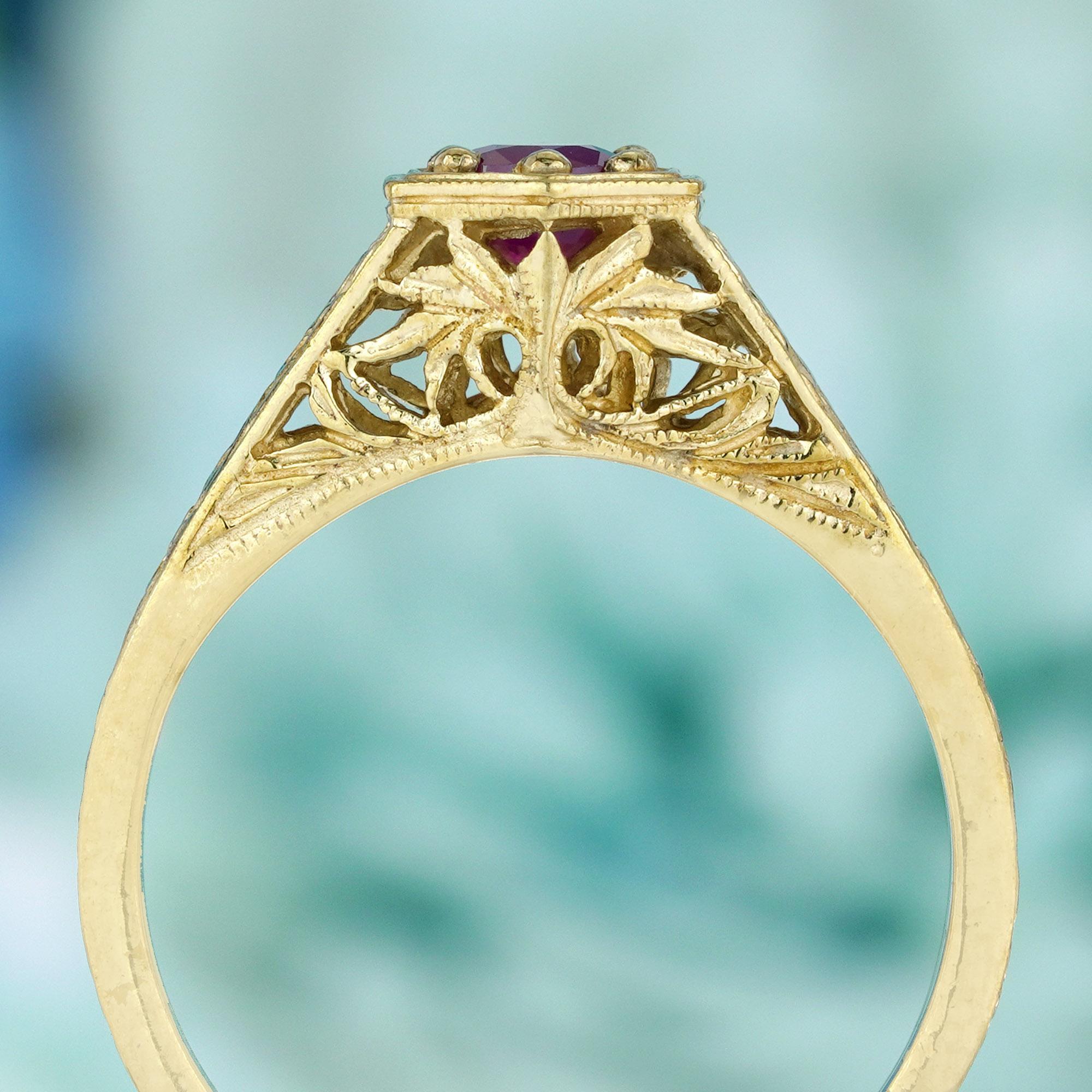 Natural Ruby Vintage Style Carved Floral Ring in Solid 9K Yellow Gold In New Condition For Sale In Bangkok, TH