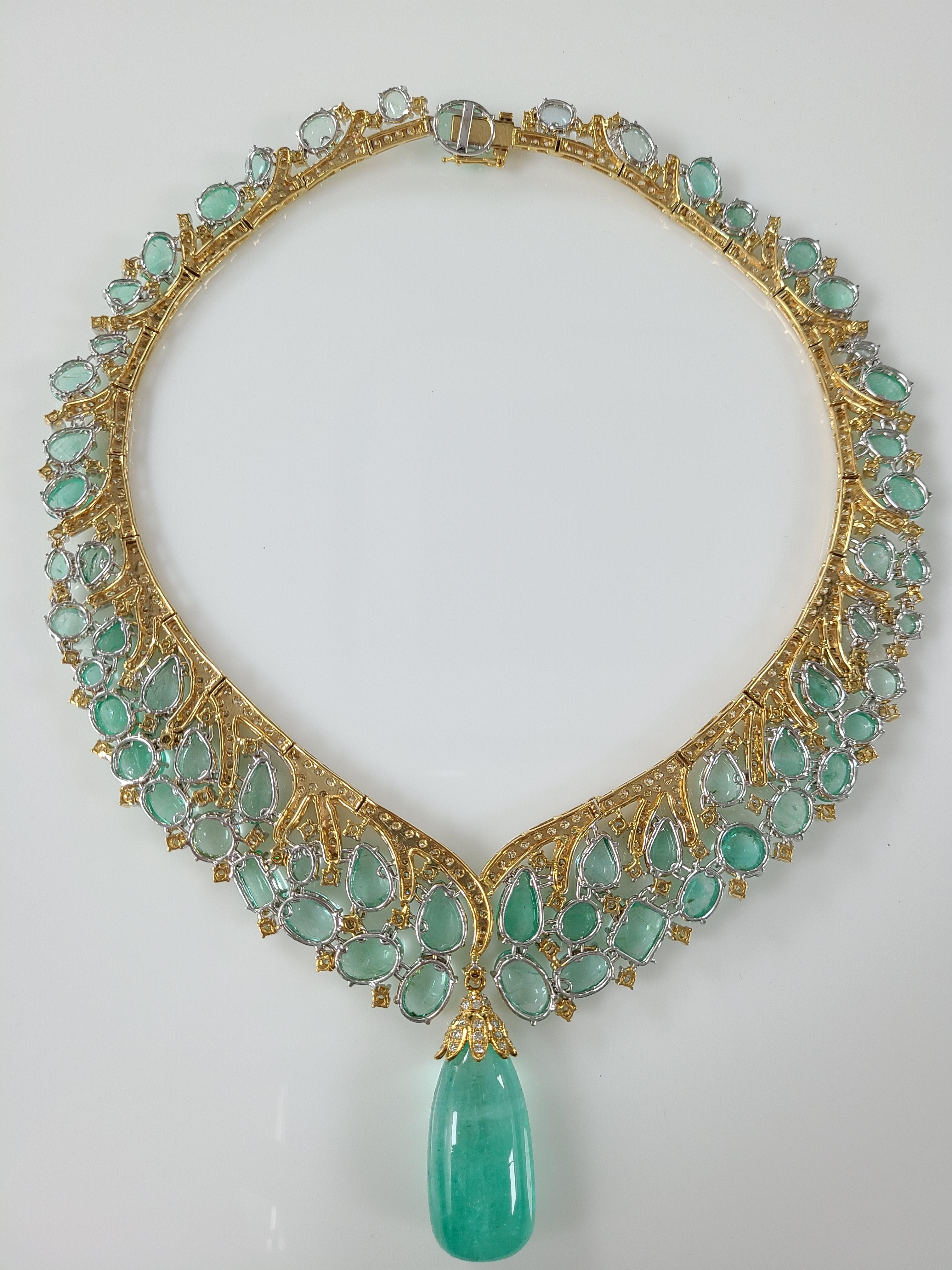 Modern Natural Russian Emerald Necklace Set in 18 Karat Gold with Diamonds