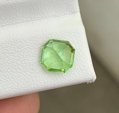 Nature Rutile Peridot Gemstone 2.19 Carat Green Loose Gemstone for Ring