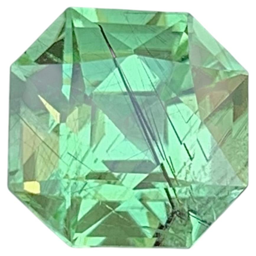 Peridot Rutile Naturel : 3.55 Carat Pierre de naissance du mois d'août Origine Pakistan