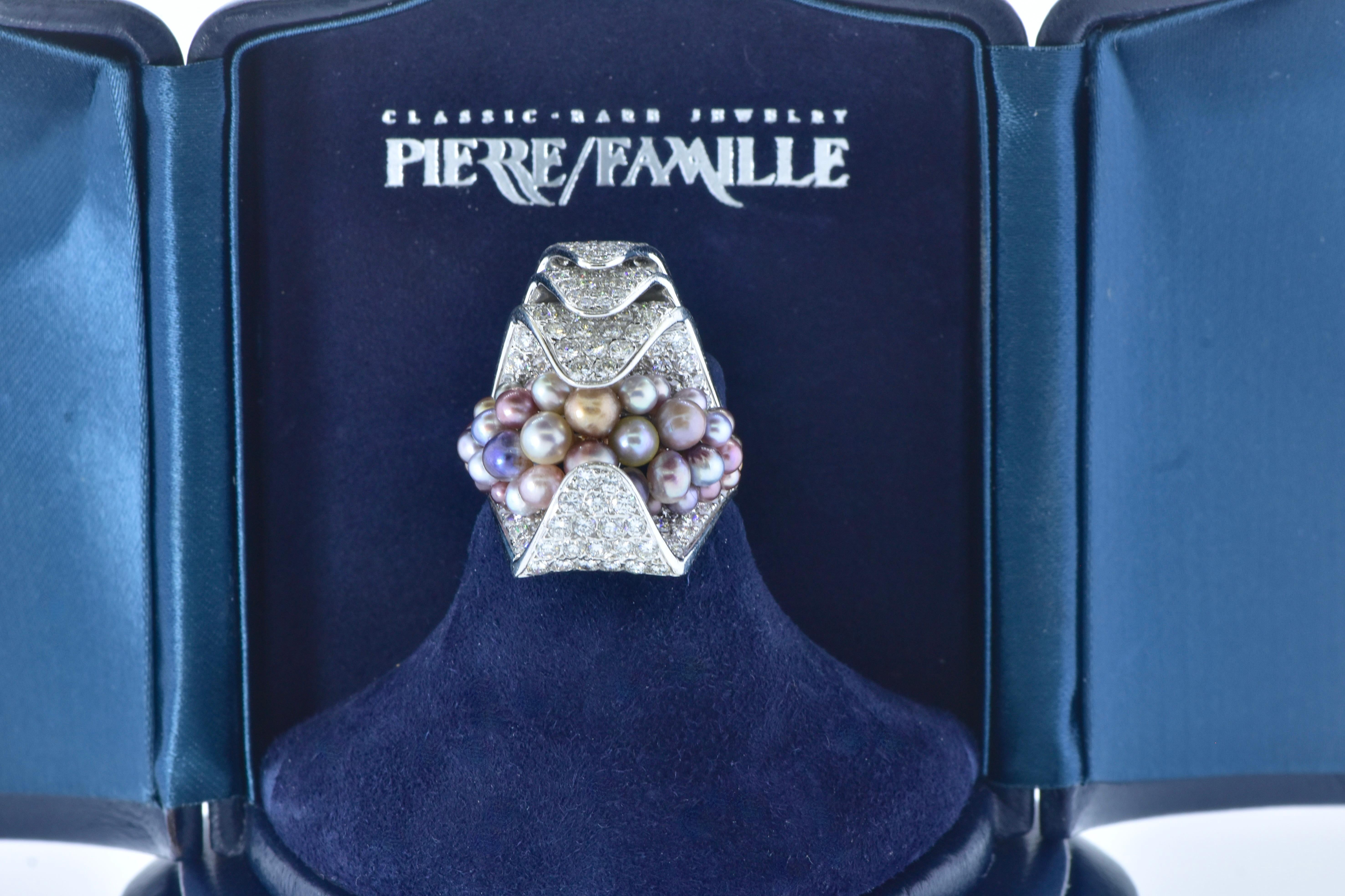 Natural Saltwater Fancy Color Pearls and Fine White Diamond Modernist Ring. For Sale 9