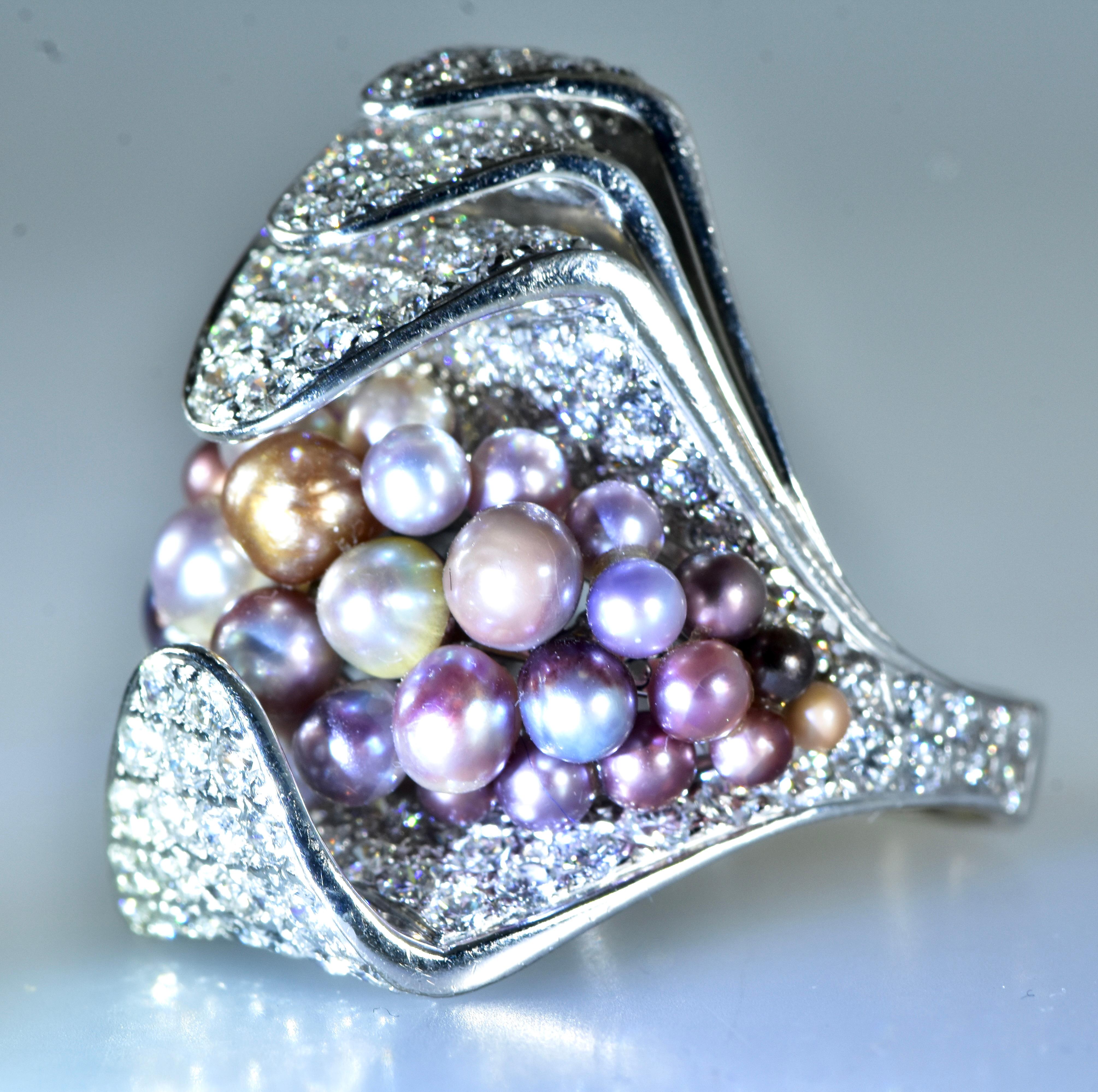 Natural Saltwater Fancy Color Pearls and Fine White Diamond Modernist Ring. For Sale 2