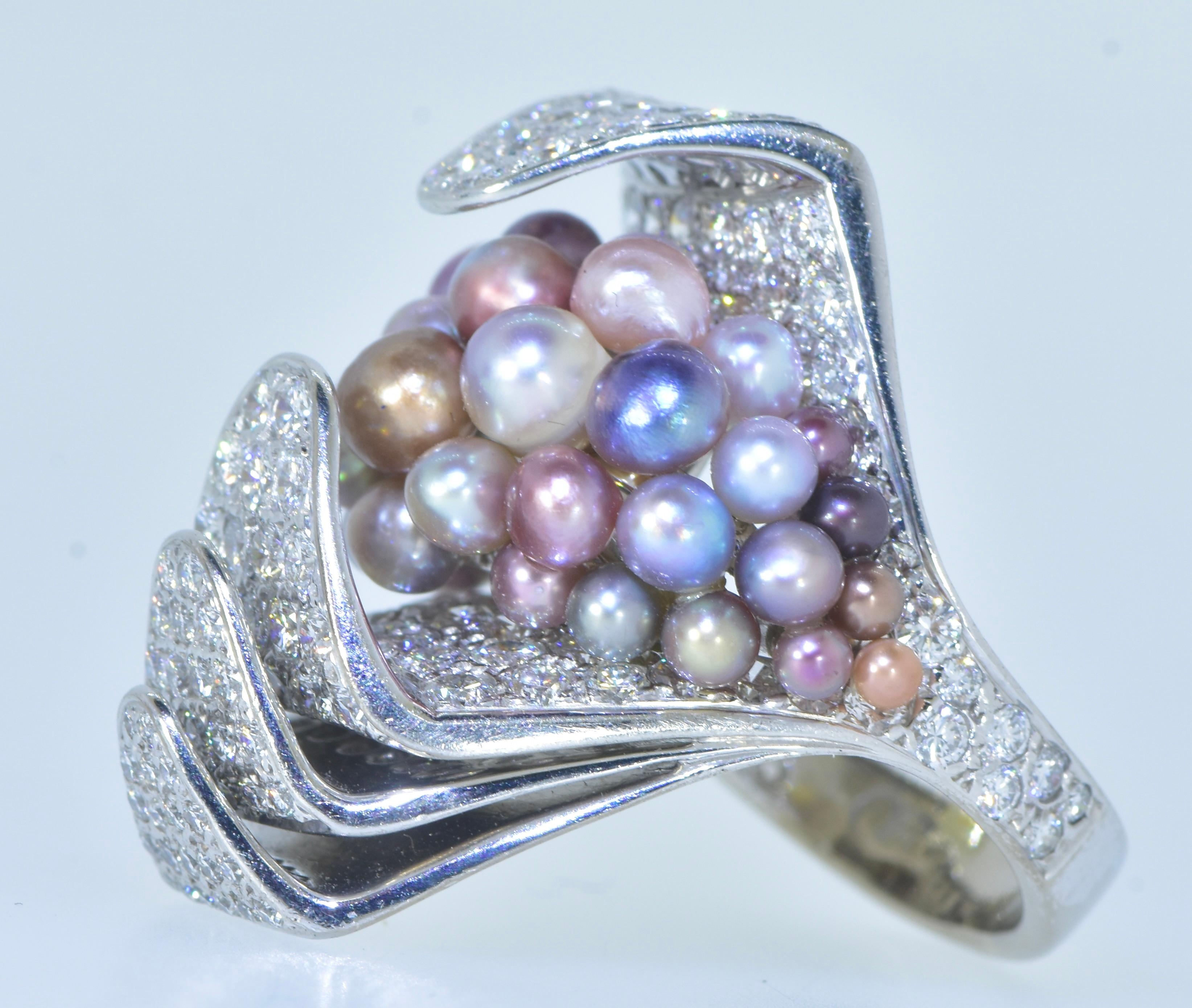 Natural Saltwater Fancy Color Pearls and Fine White Diamond Modernist Ring. For Sale 3