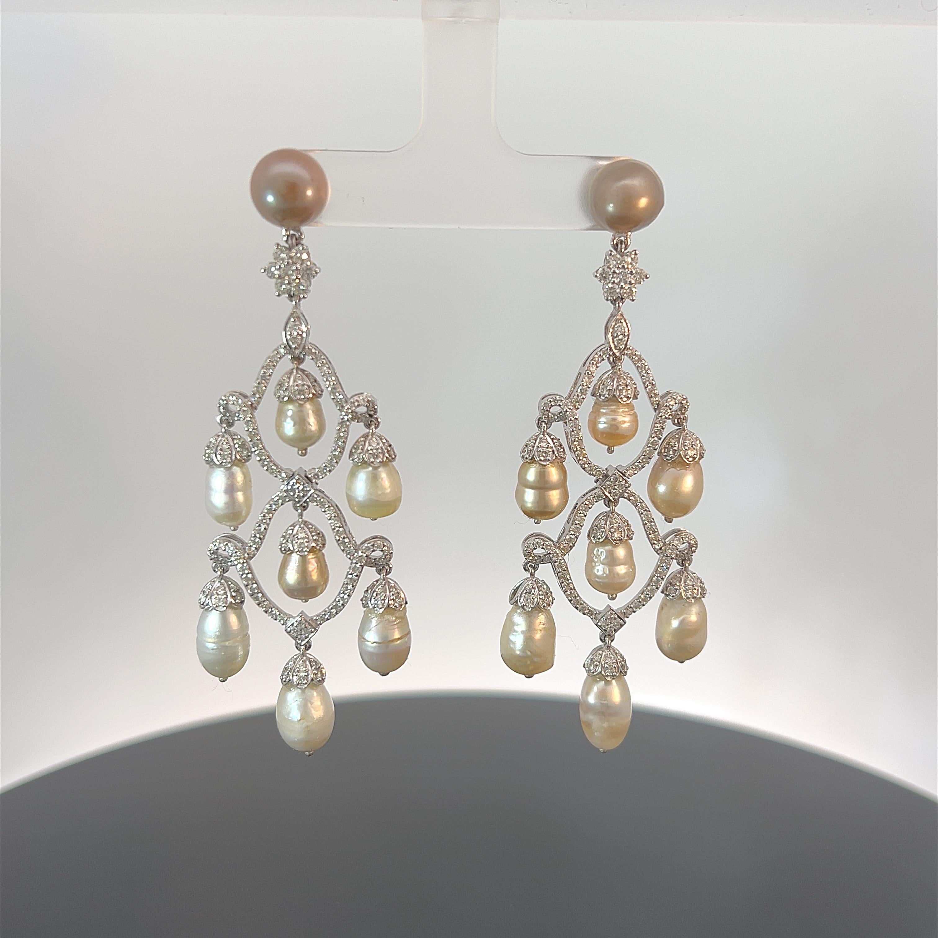 Natural Saltwater Pearl Chandelier Earrings DANAT Certified In New Condition For Sale In Dubai, AE