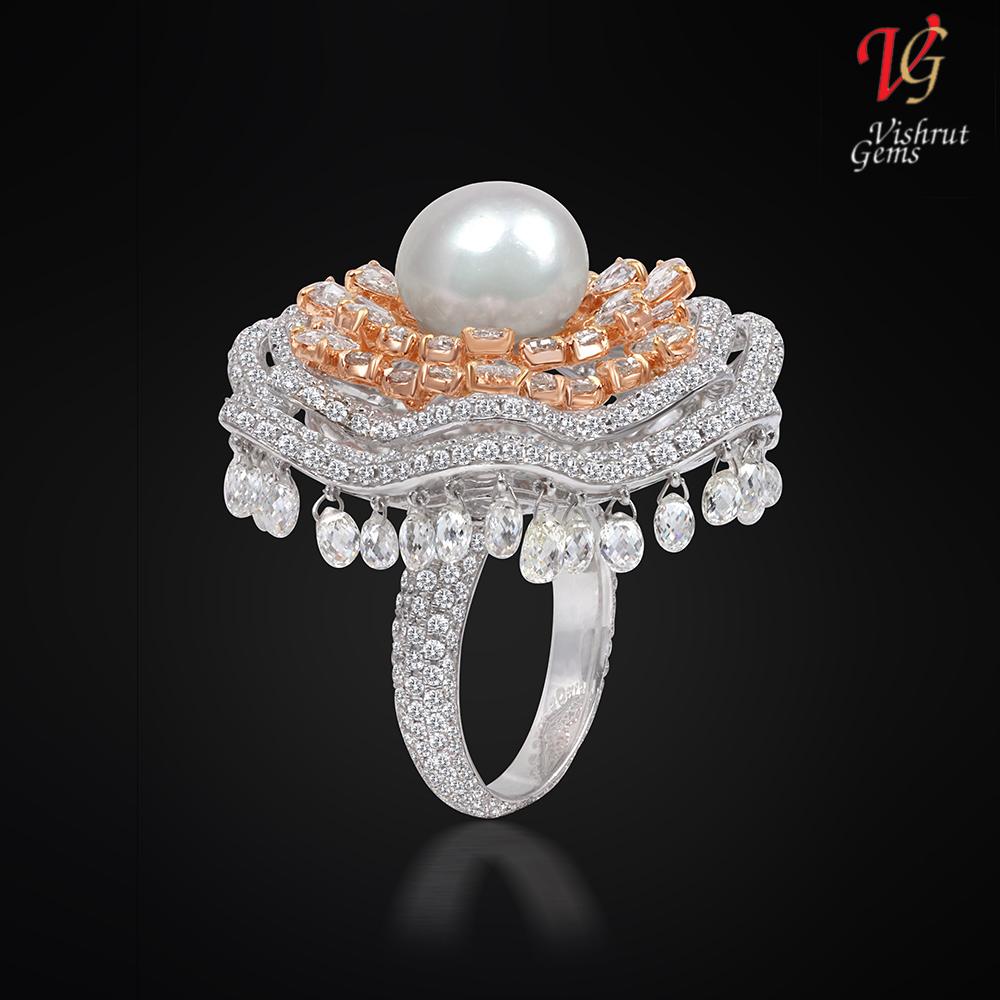 Briolette Cut Natural Saltwater Pearl Cocktail Ring Certified By SSEF For Sale