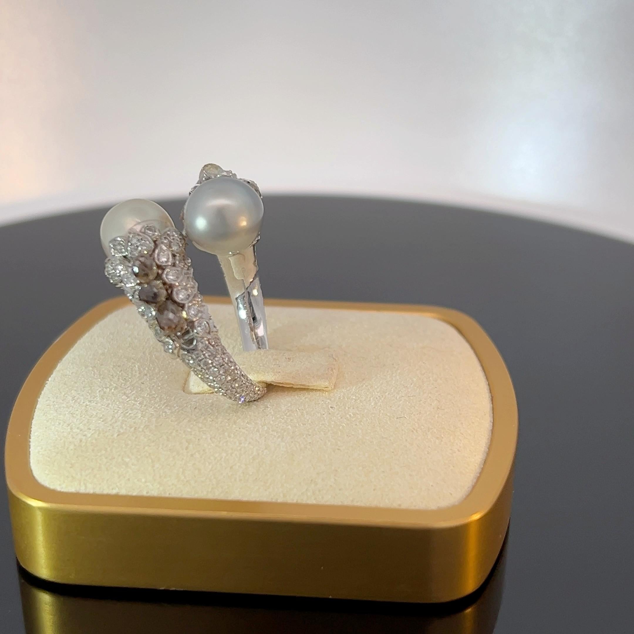 Natural Saltwater Pearl Cocktail Ring Certified SSEF In New Condition For Sale In Dubai, AE