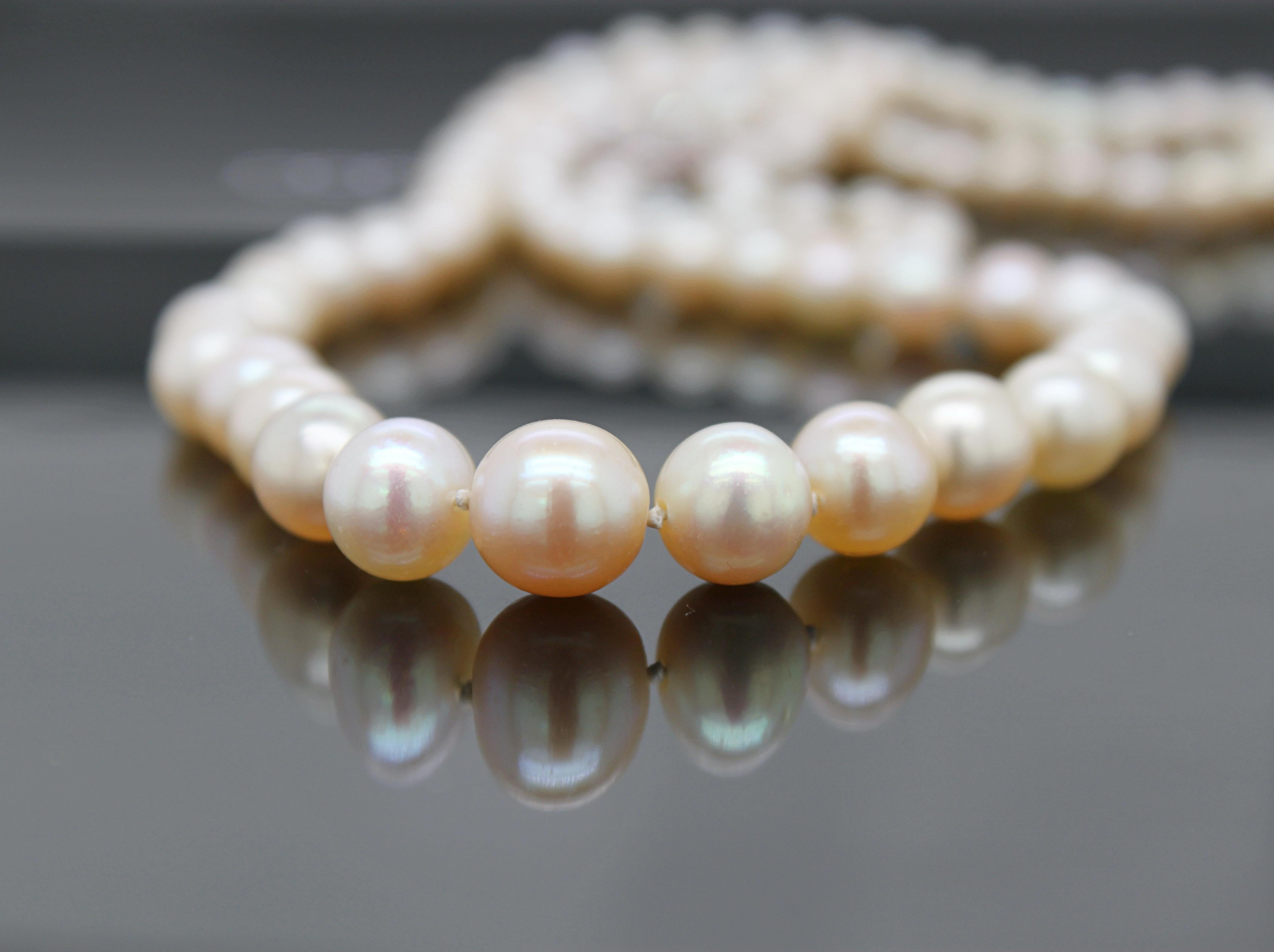saltwater pearl pendant