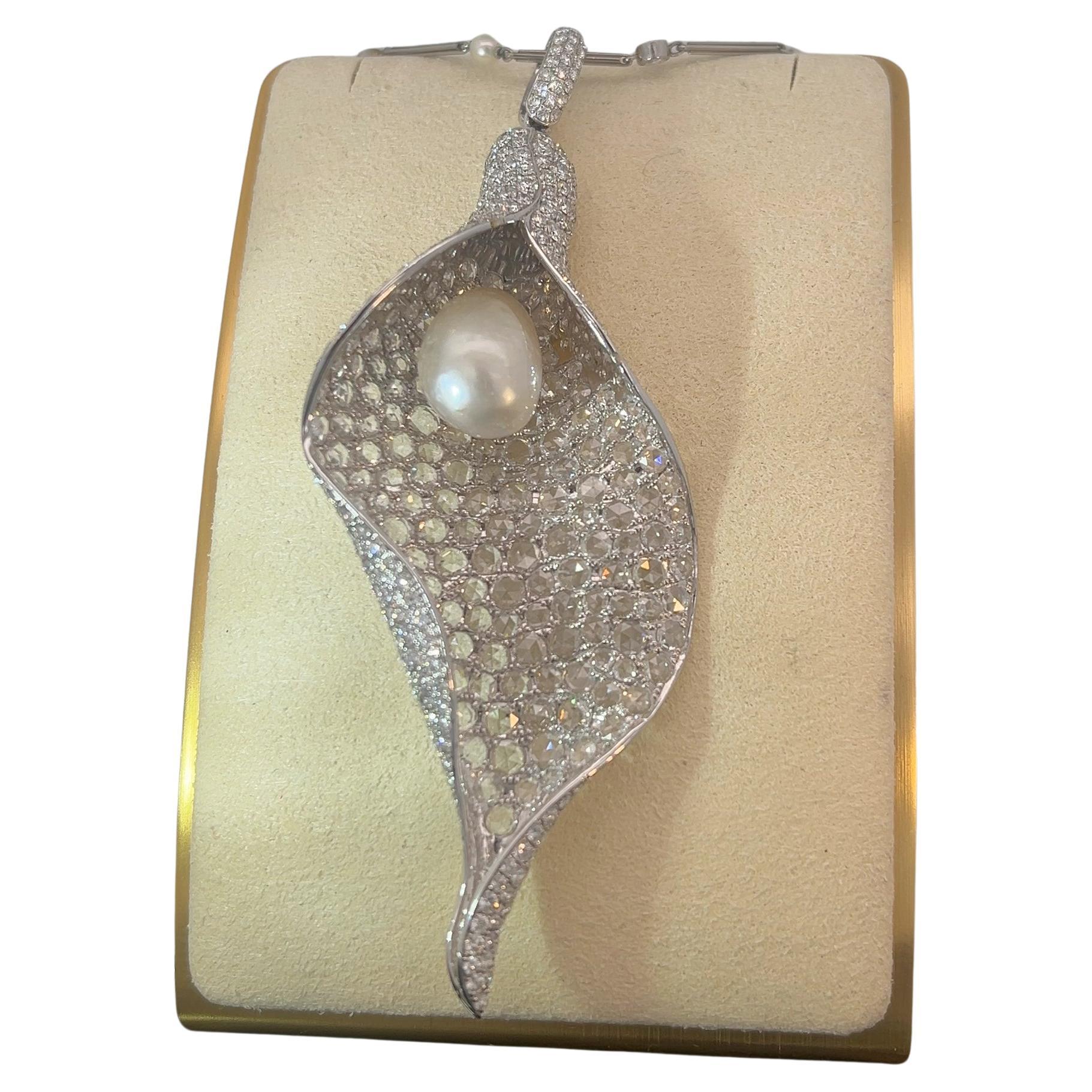 Natural Saltwater Pearl Petal Pendant Necklace Certified BY SSEF
