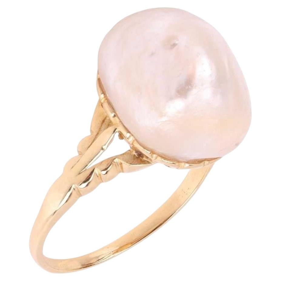 Ring mit Naturperle aus 18-karätigem Gelbgold, im British Colonial-Stil, um 1900