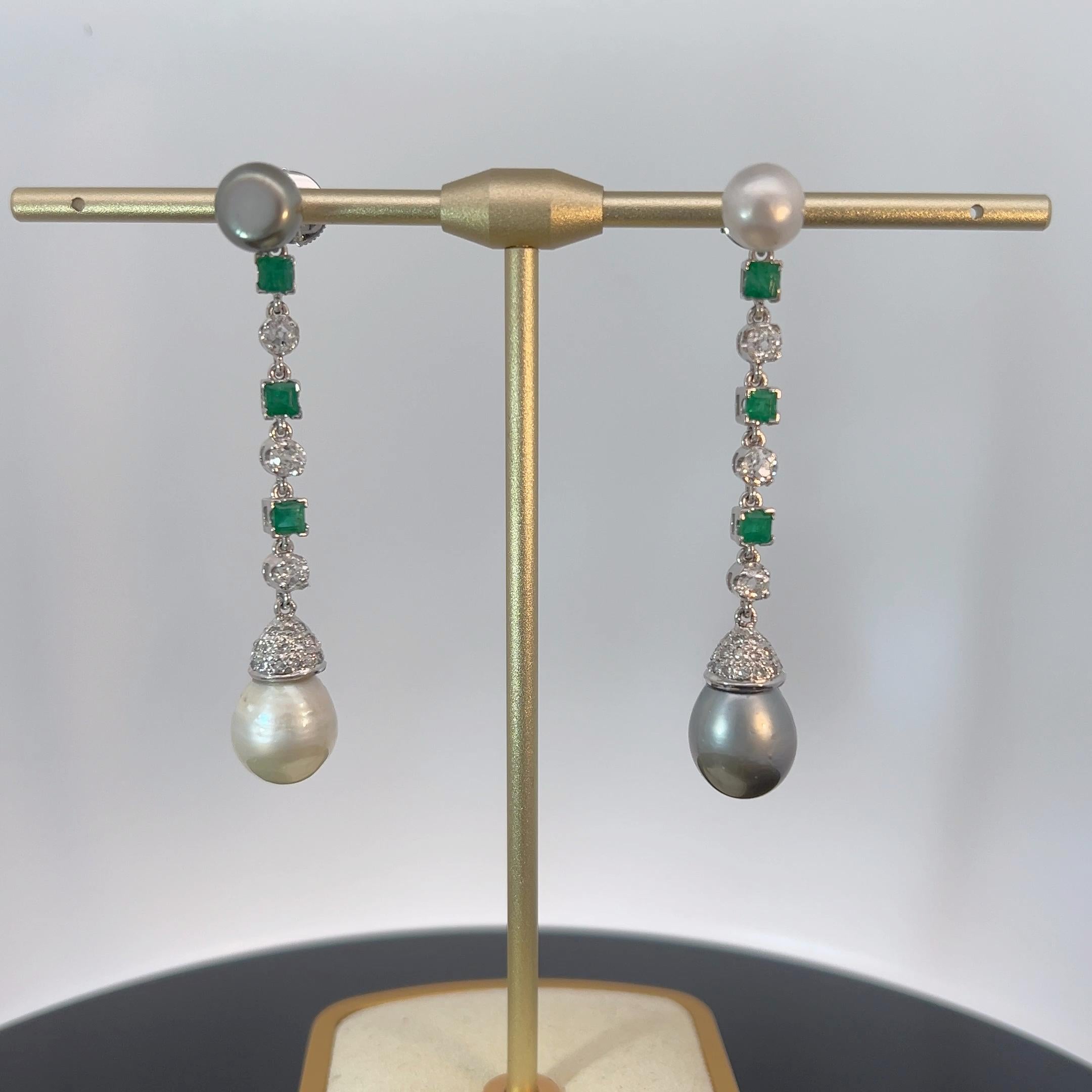 Brilliant Cut Natural Saltwater Pearls Earrings Day&Night Danat Certified For Sale