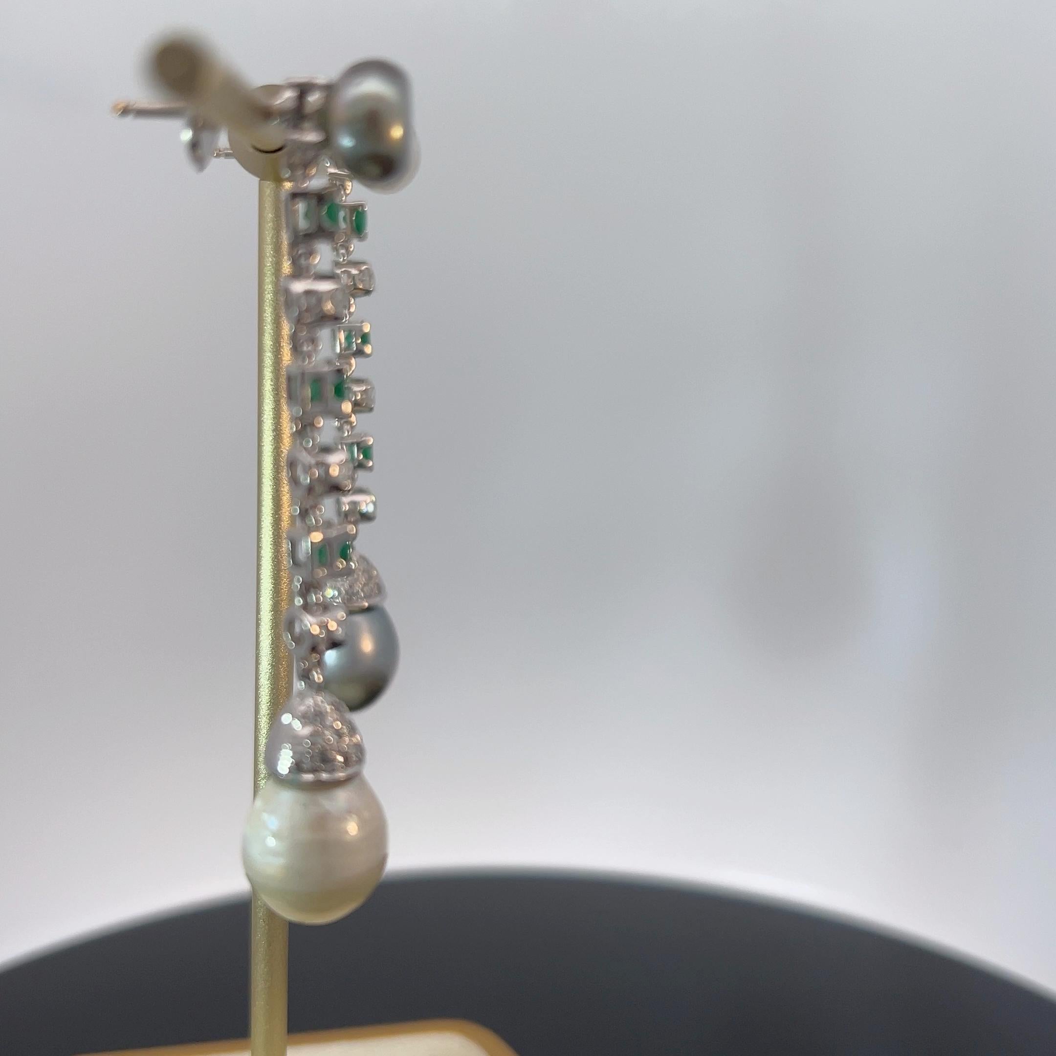 Natural Saltwater Pearls Earrings Day&Night Danat Certified For Sale 3