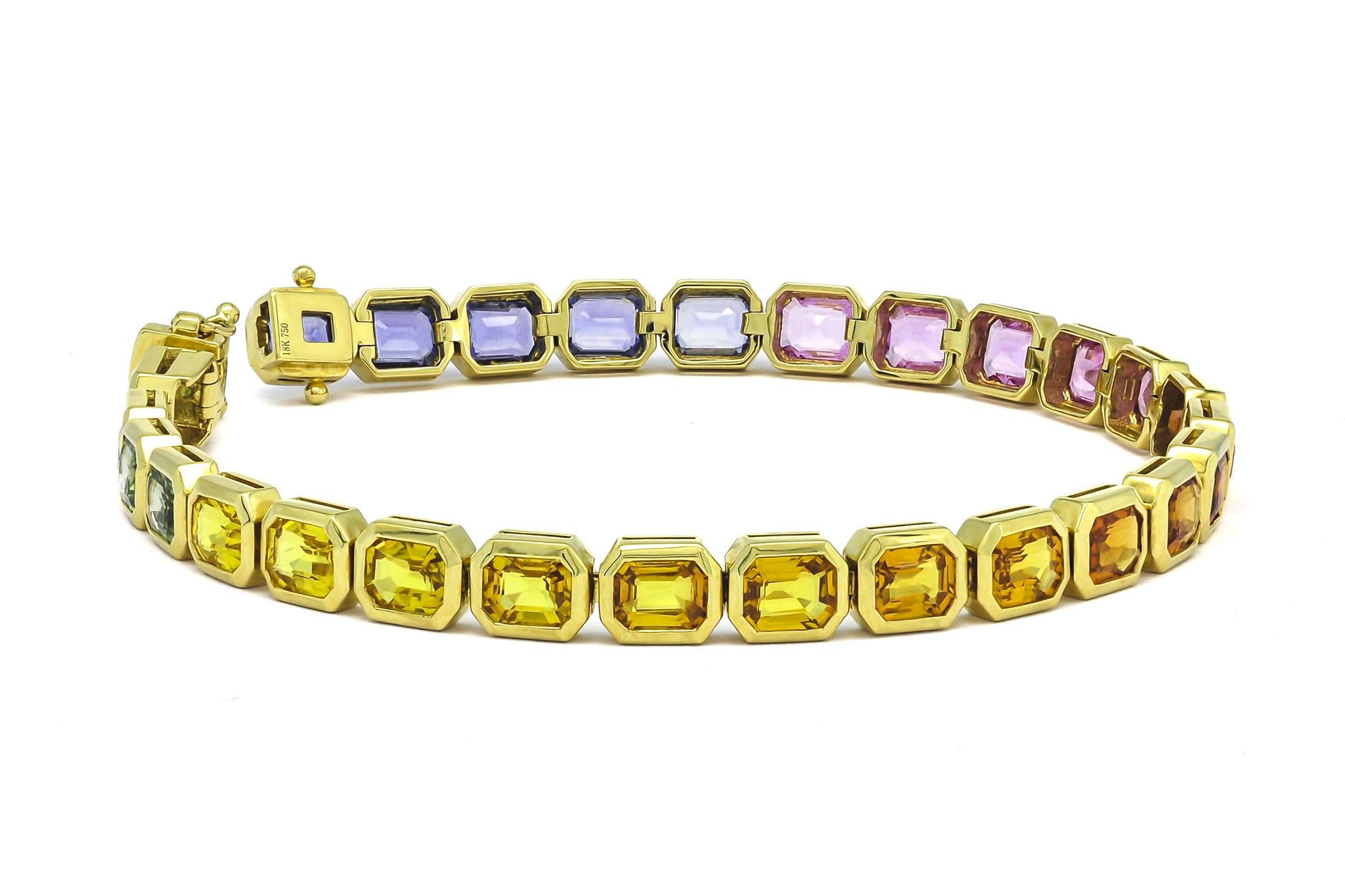 Women's or Men's Natural Sapphire 12.81 carats 18 Karat Yellow Gold Tennis Bracelet  For Sale
